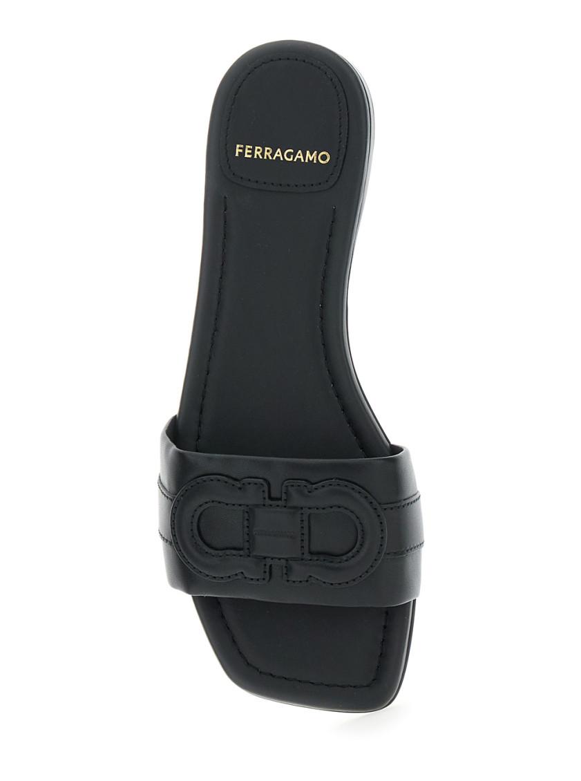 サンダル・ミュール Ferragamo Leather Flat Sandals With Logo Ferragamo Leather Flat Sandals With Logo | italist