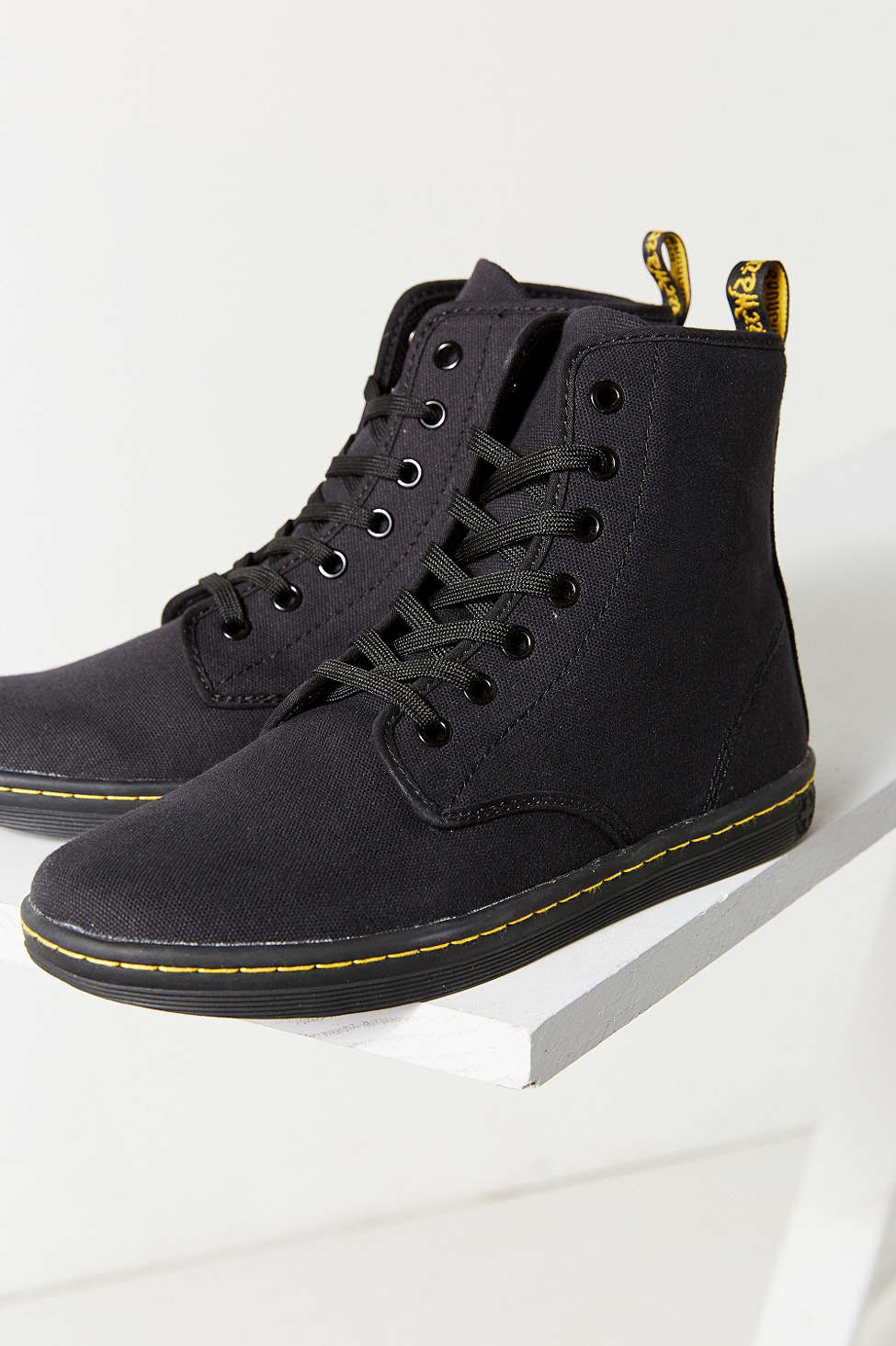 dr sneaker