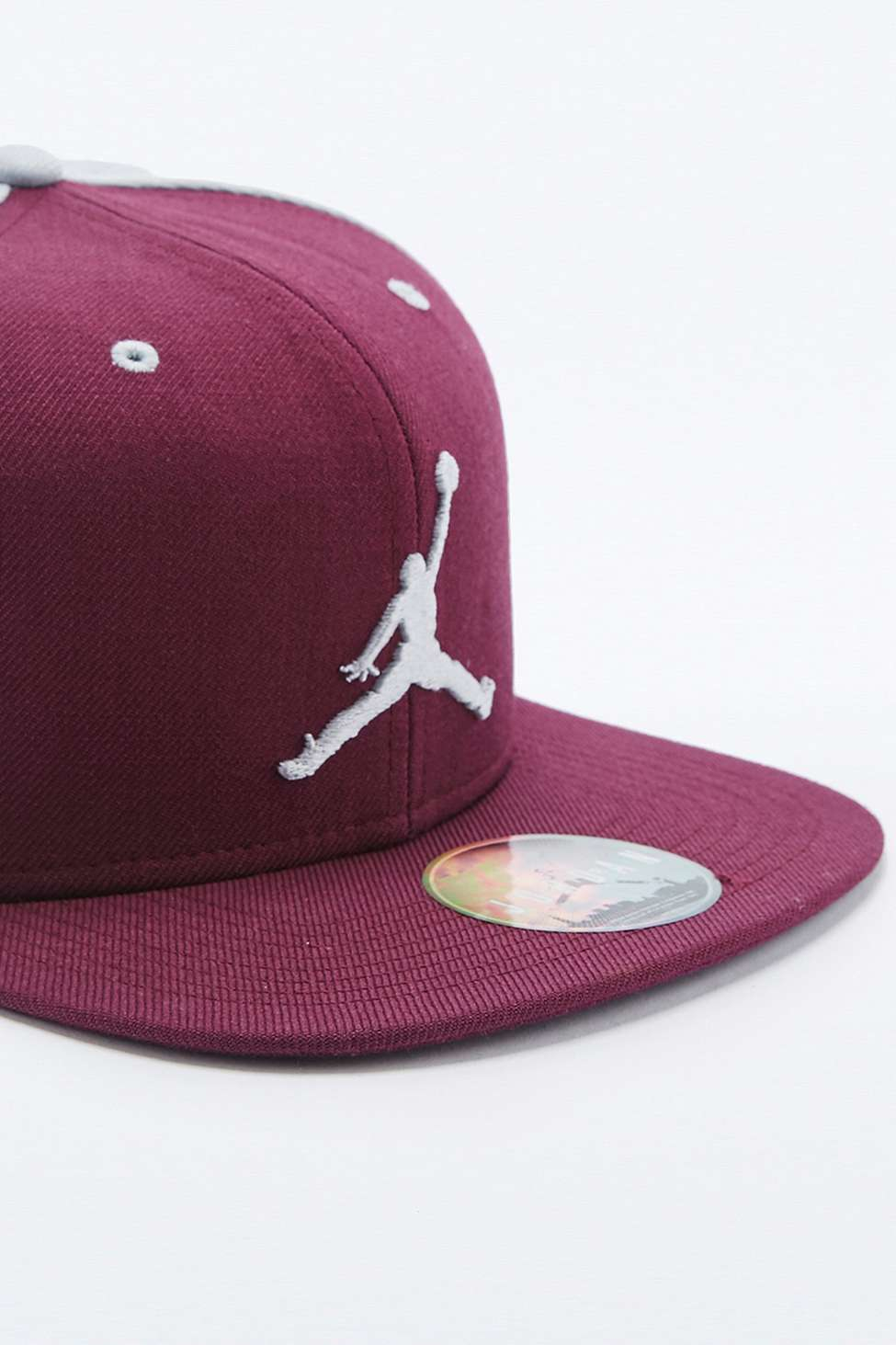maroon jordan hat