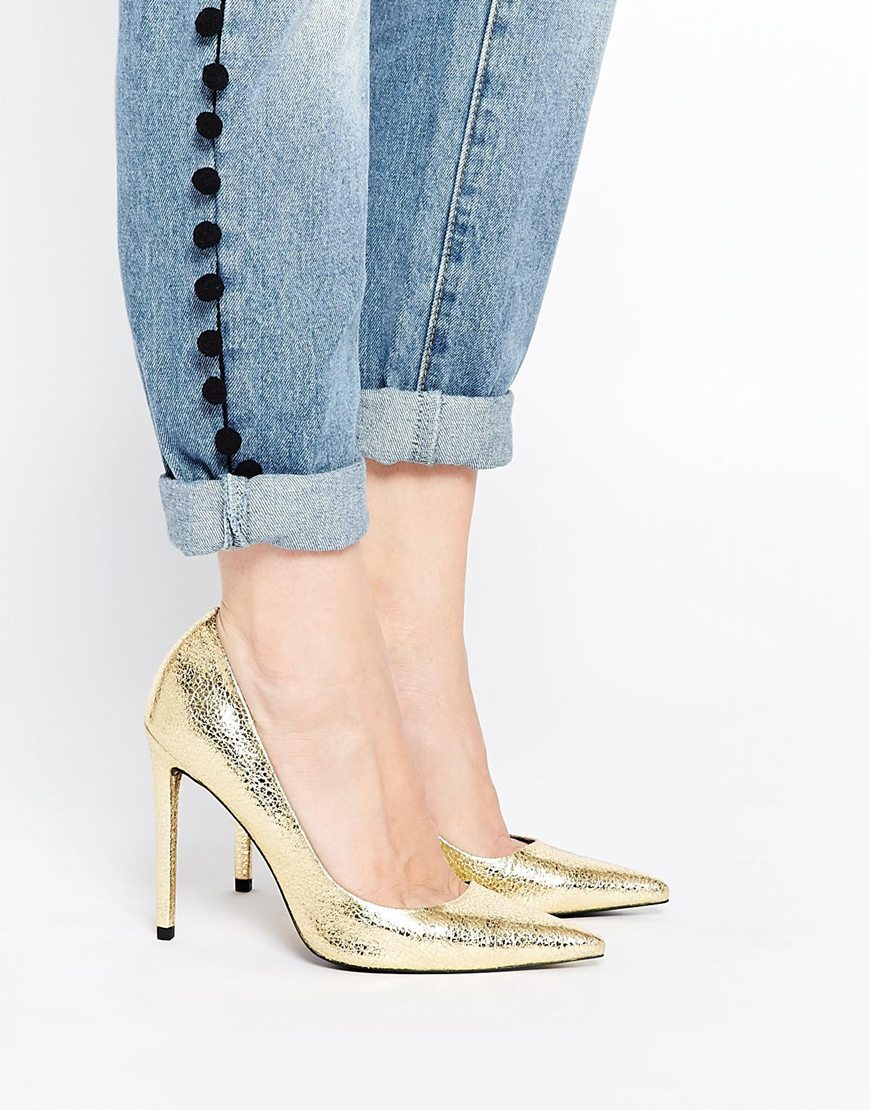 gold metallic pointed heels