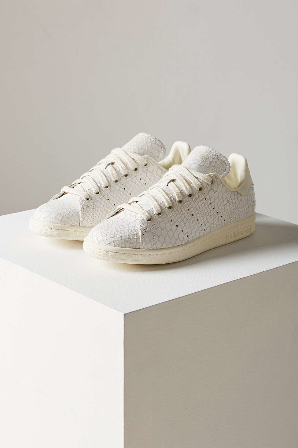 Grondwet onvoorwaardelijk werper adidas Originals Stan Smith Croc-Embossed Leather Low-Top Sneakers in White  | Lyst