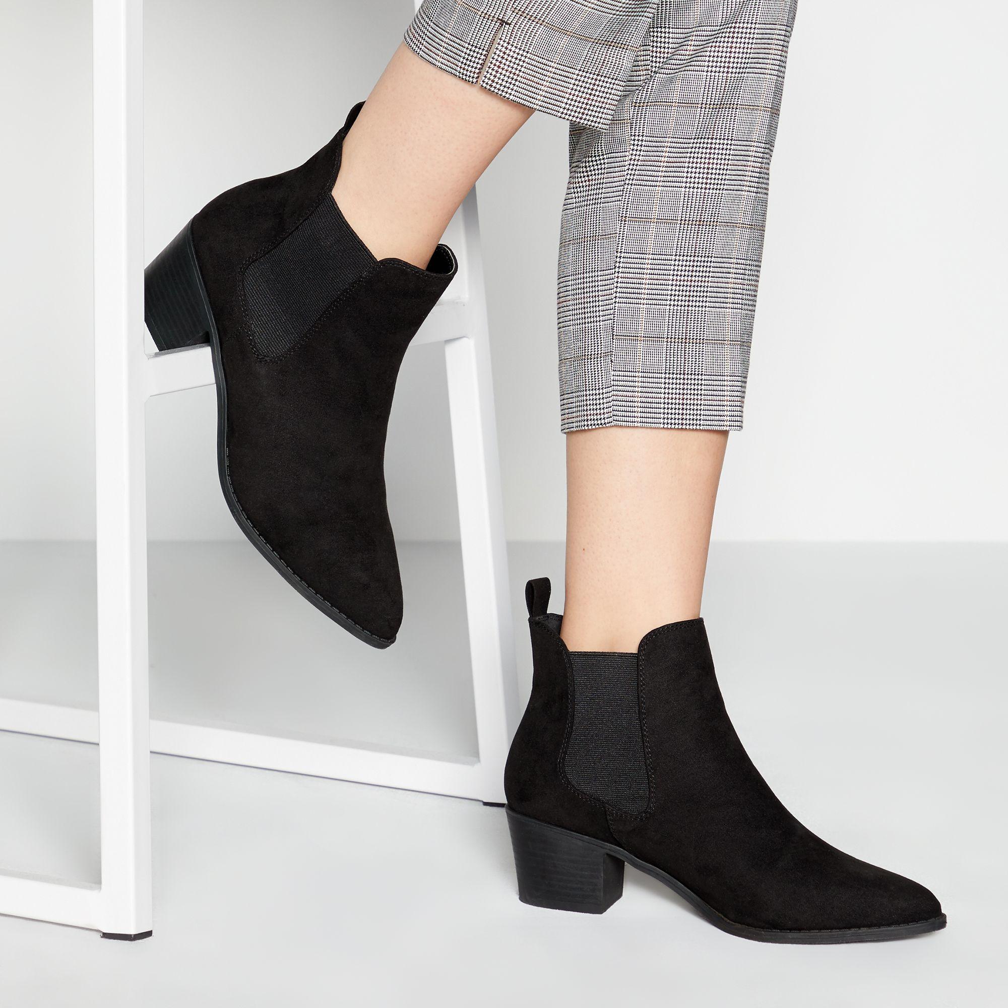 low block heel chelsea boots