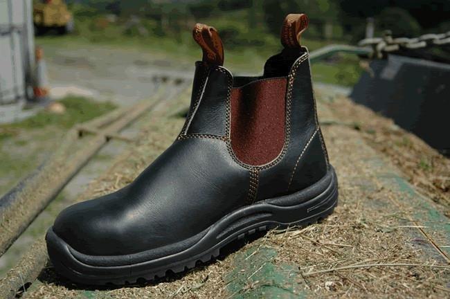 Steel toe chelsea sale