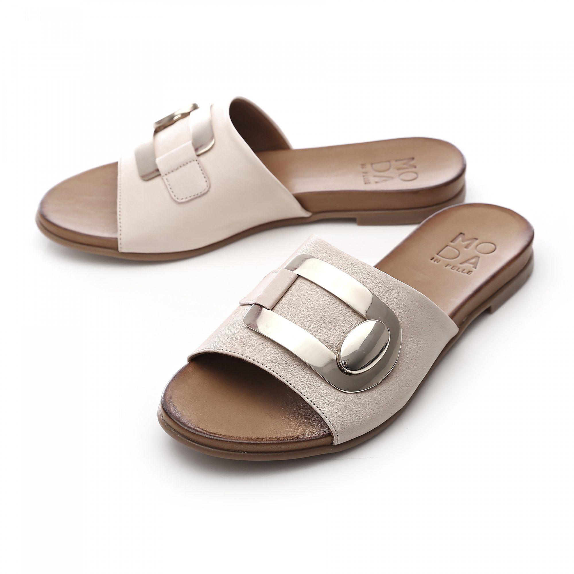 moda in pelle mules