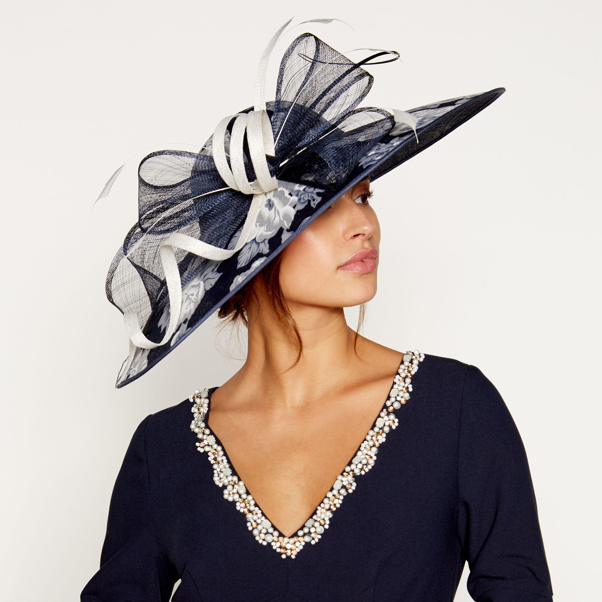 navy and cream fascinator hat