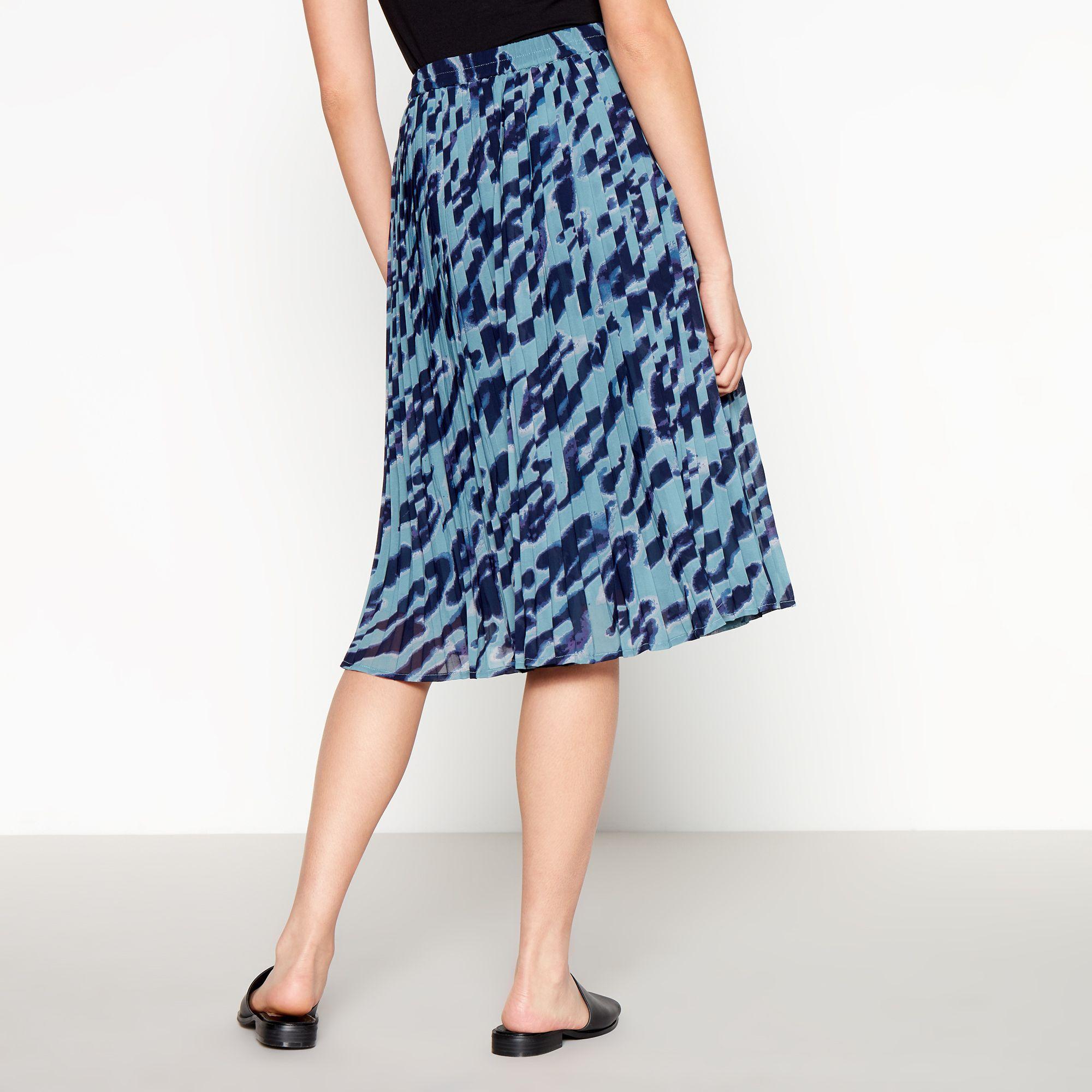 Vero Moda Leopard Print Pleated 'tanilla' Knee Length Skirt in Blue - Lyst