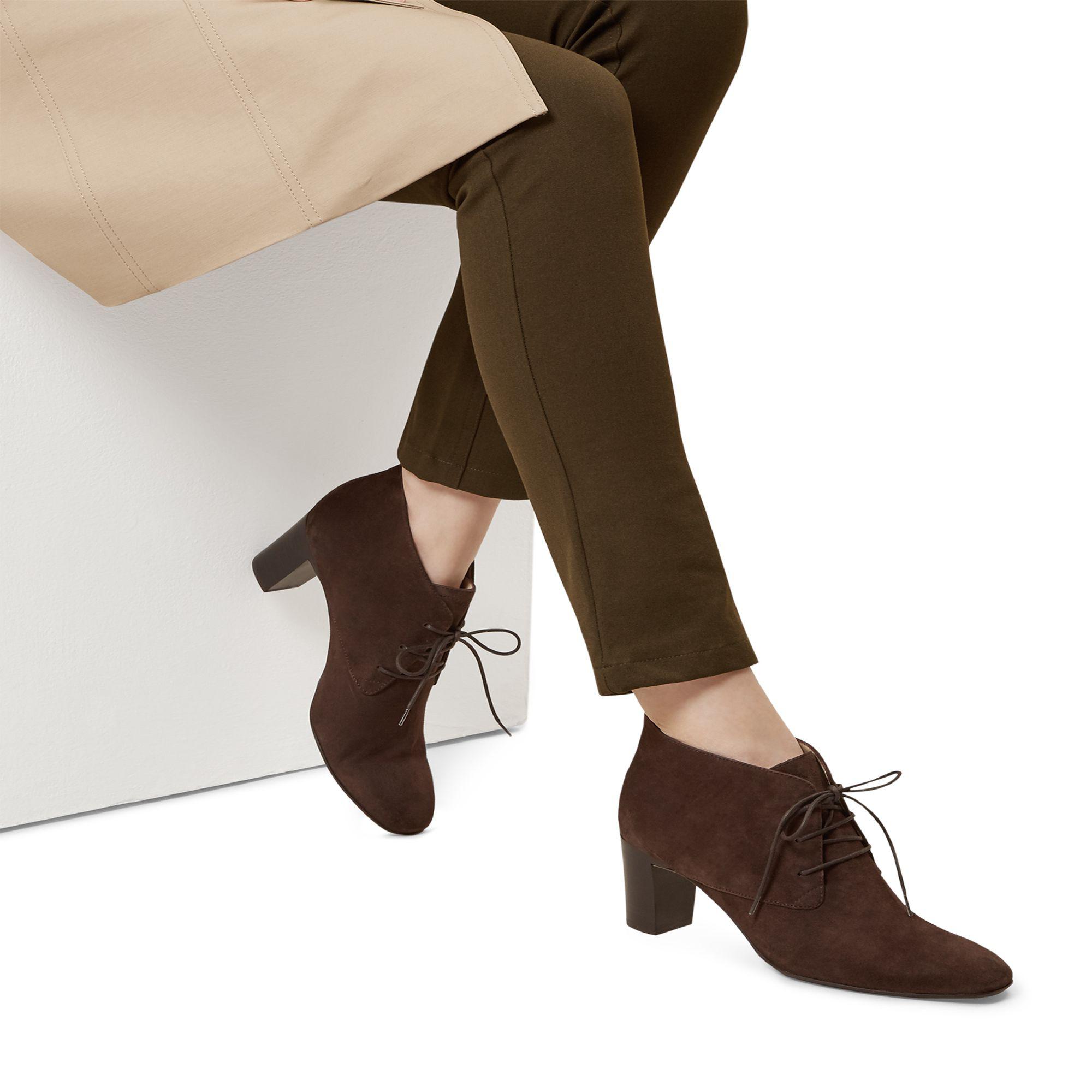 hobbs tan boots