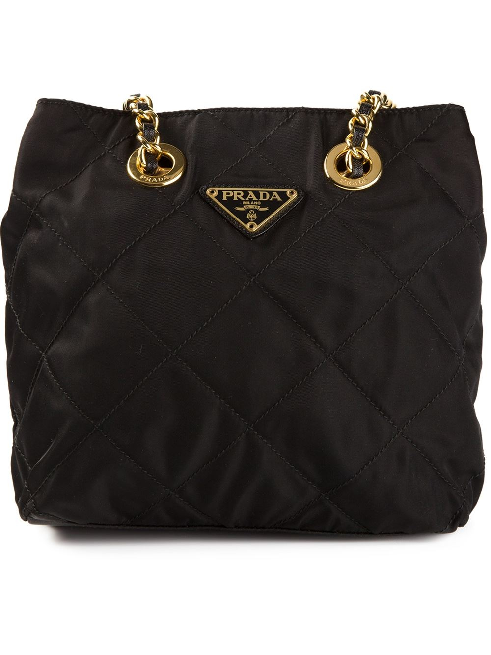 Prada Quilted Shoulder Bag in Black | Lyst  