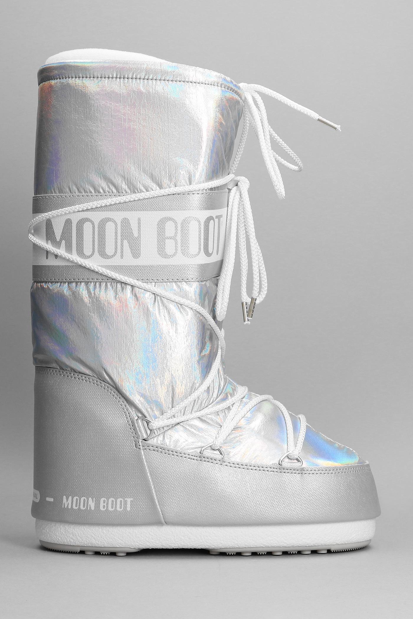 Moon Boot Low Heels Ankle Boots In Silver Nylon in Gray | Lyst