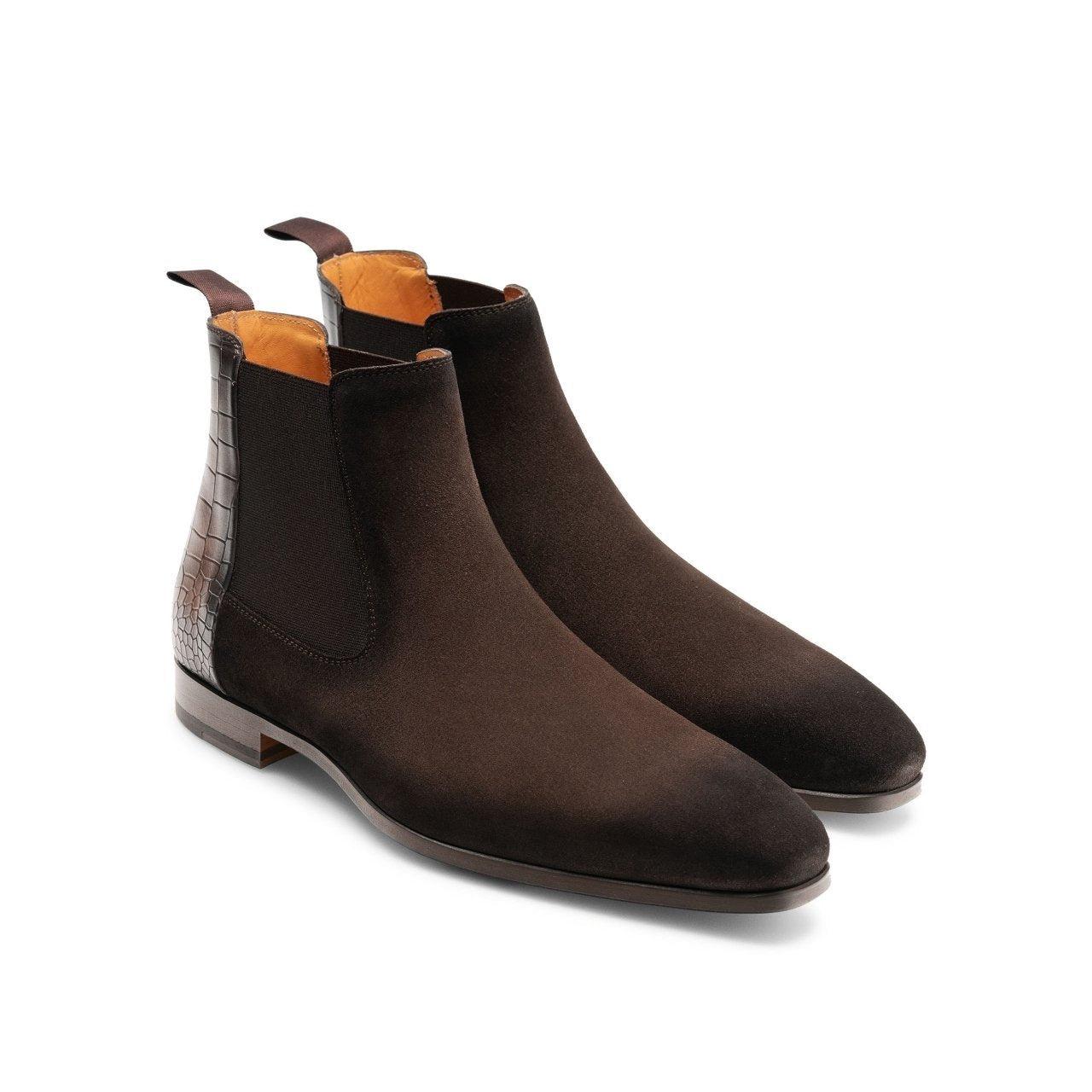 magnanni suede chelsea boots