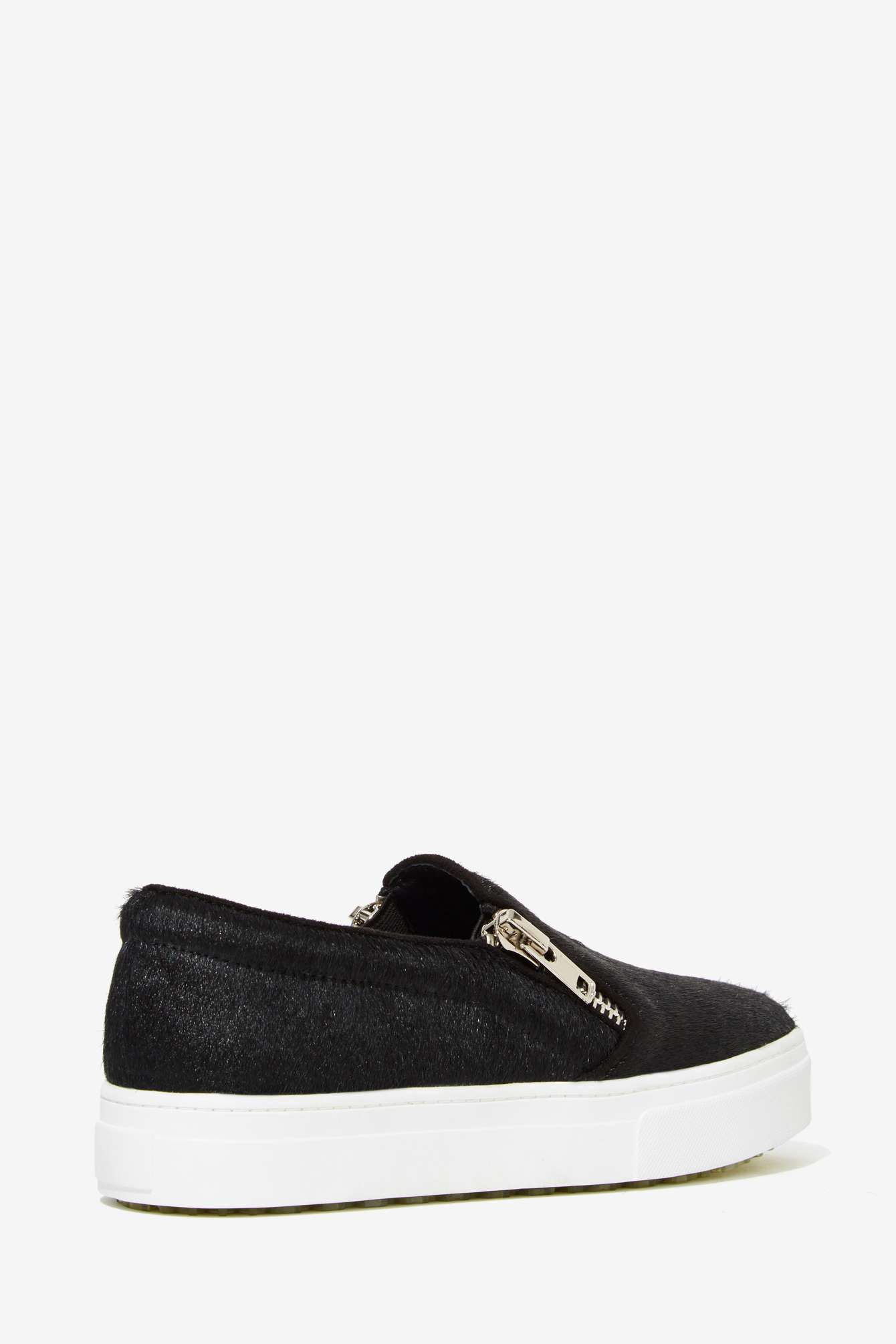 Pony hair slip on sneaker Pony Hair Slip On Sneakers ($ - $): 30 of items - Shop Pony Hair Slip On Sneakers from ALL your favorite stores & find HUGE SAVINGS up to 80% off Pony Hair Slip On Sneakers, including GREAT DEALS like Vince Shoes | Vince Pony Hair Slip On Sneakers | Color: Gray | .