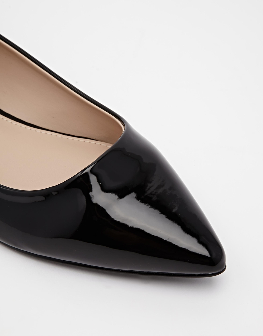 Carvela Kurt Geiger Minnie Pointed Patent Metal Trim Flat Carvela Kurt Geiger Minnie Pointed Patent Metal Trim Flat