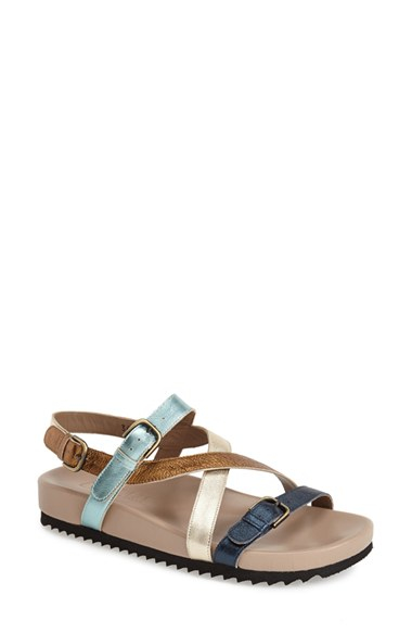 anyi lu flip flops