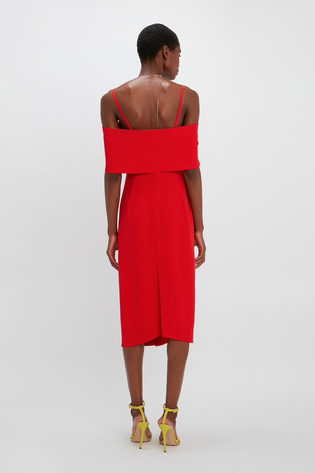 Victoria Beckham "off Shoulder Bandeau" Kleid in Red | Lyst