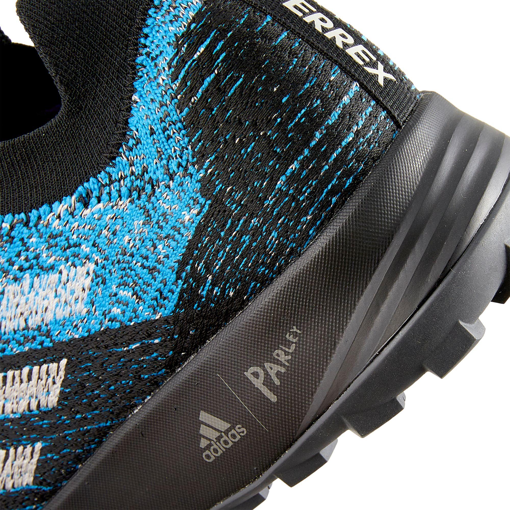 tenis terrex two parley