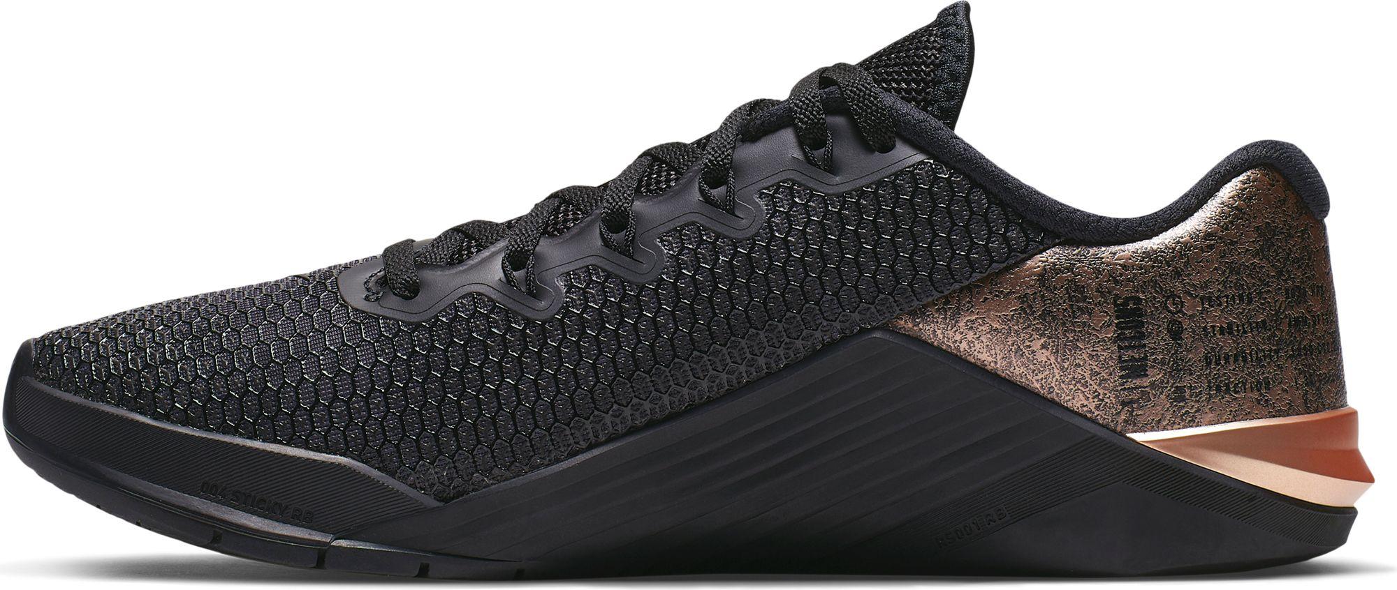 black and rose gold nike metcon