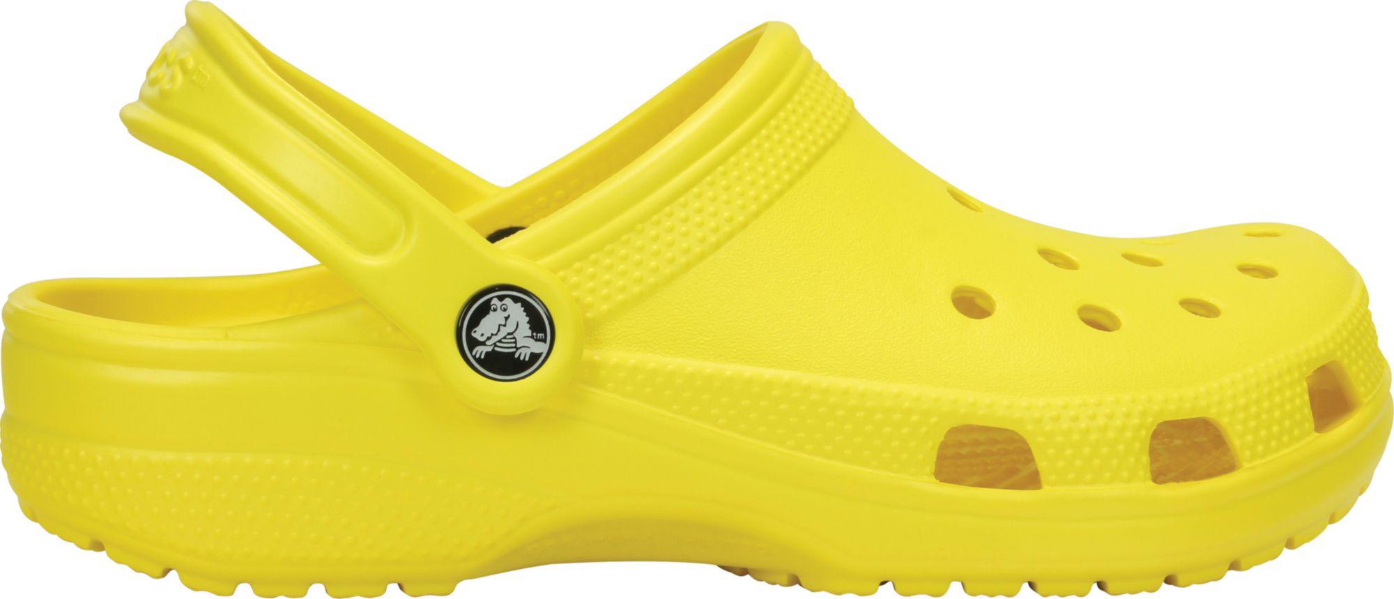 shirts to go with yellow crocs