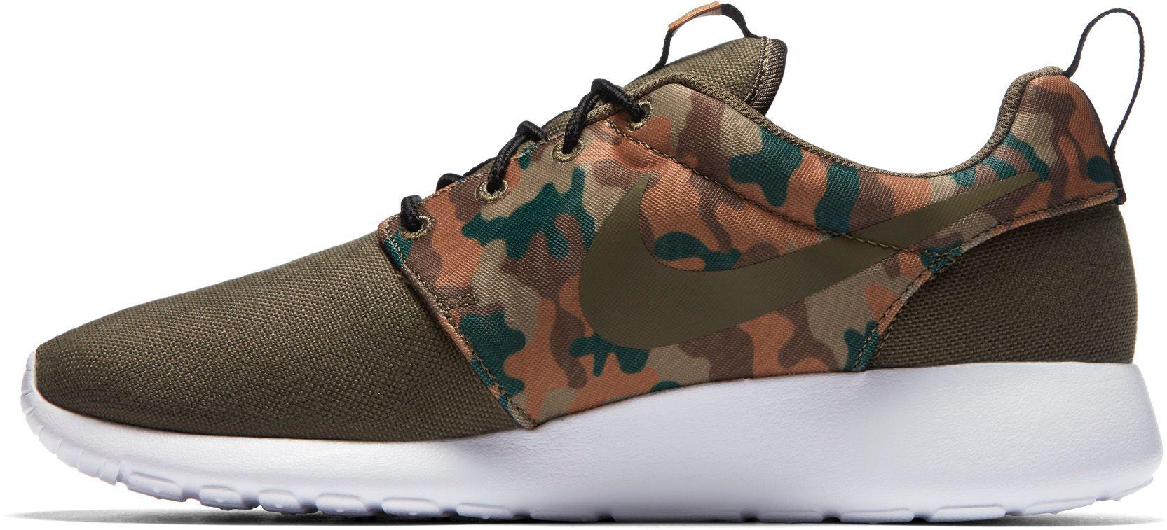 nike men's roshe one se camo shoes