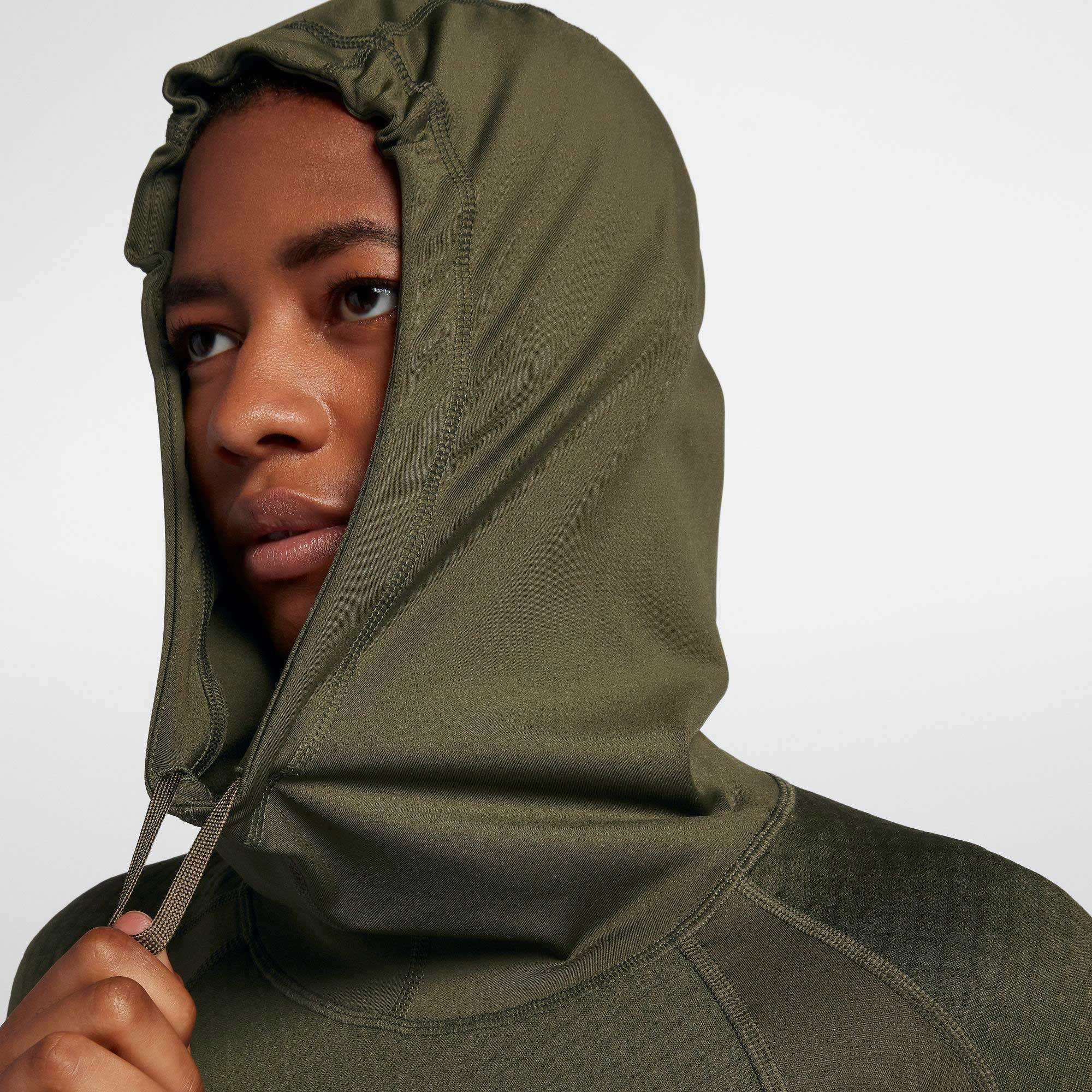 nike hyperwarm hoodie