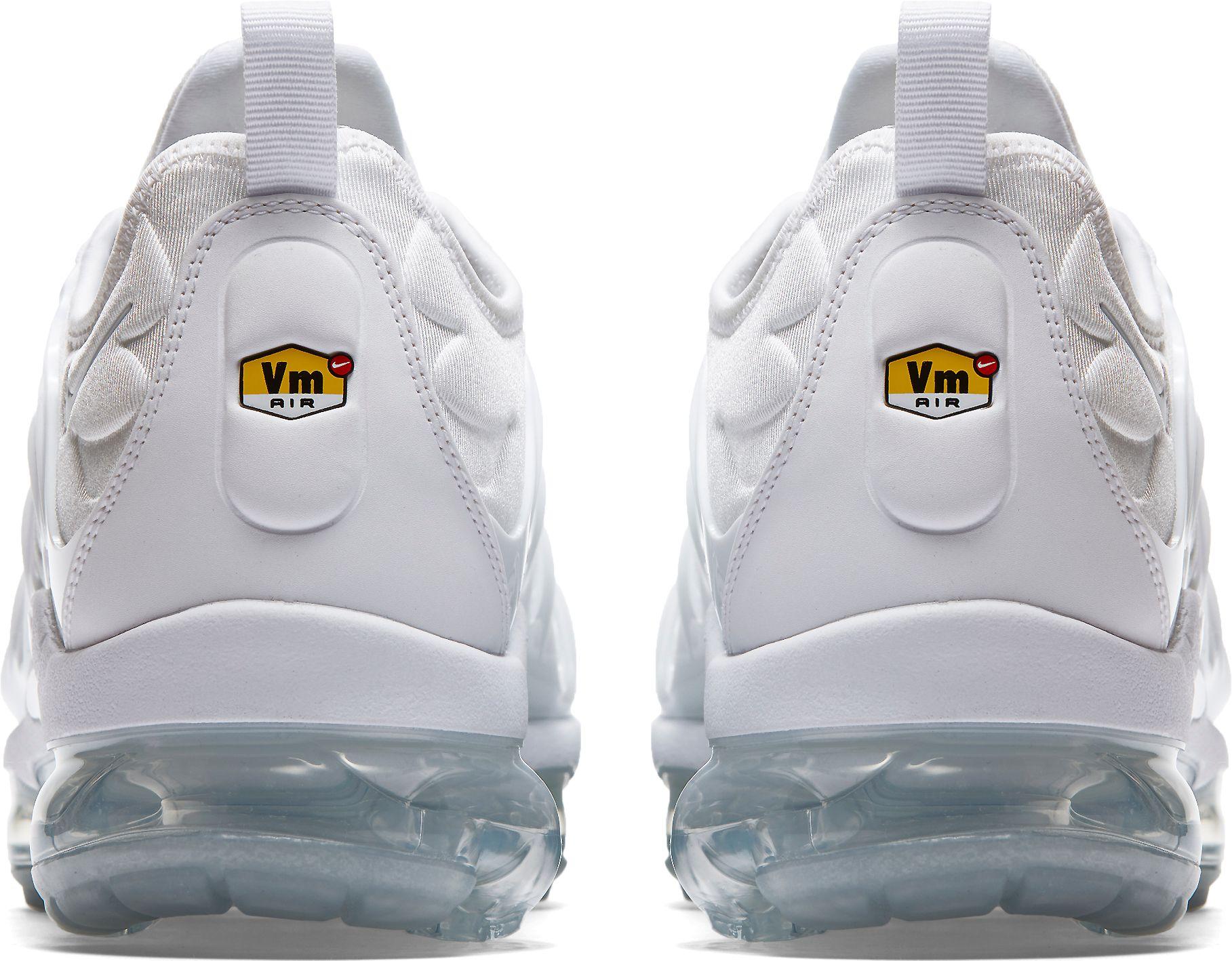 Nike Synthetic Air Vapormax Plus Shoes in White/White/Platinum (White) for Men - Lyst