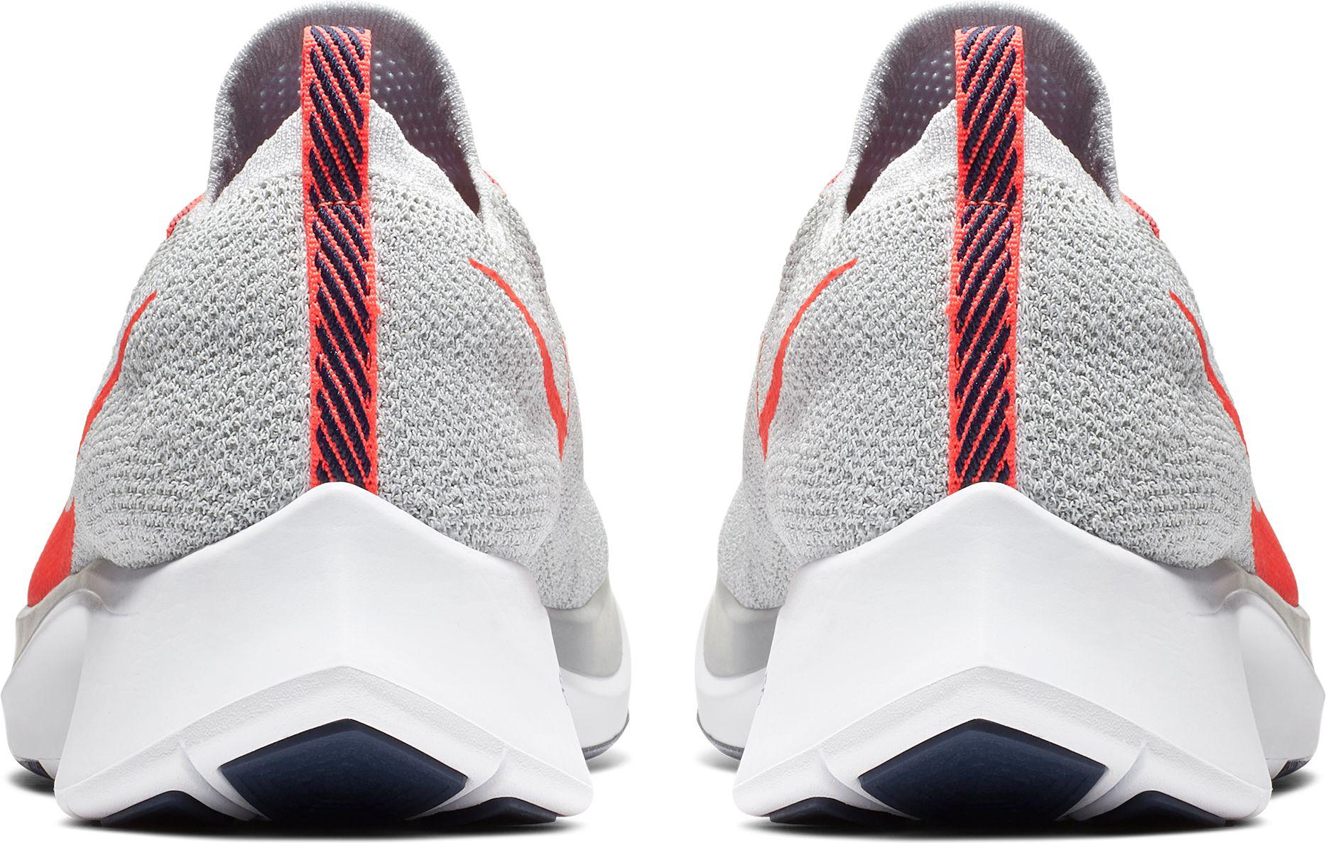 zoom fly flyknit running shoe