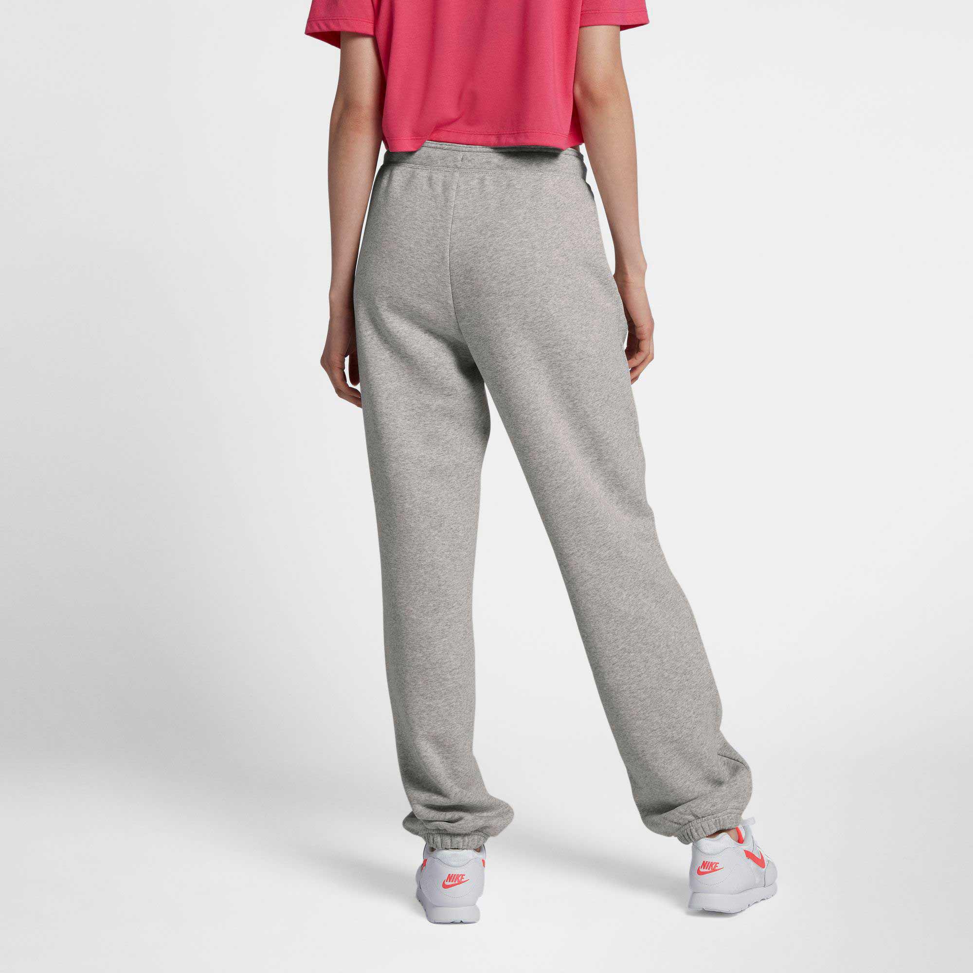 nike rally loose fit jogger sweatpants