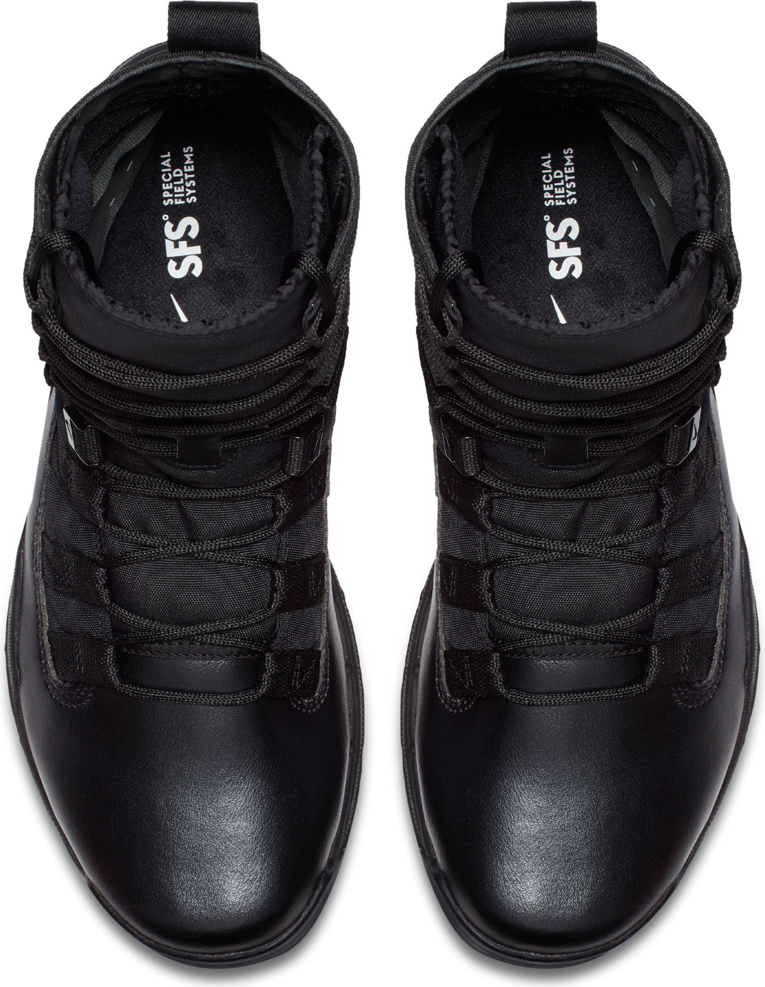 black tactical boots nike