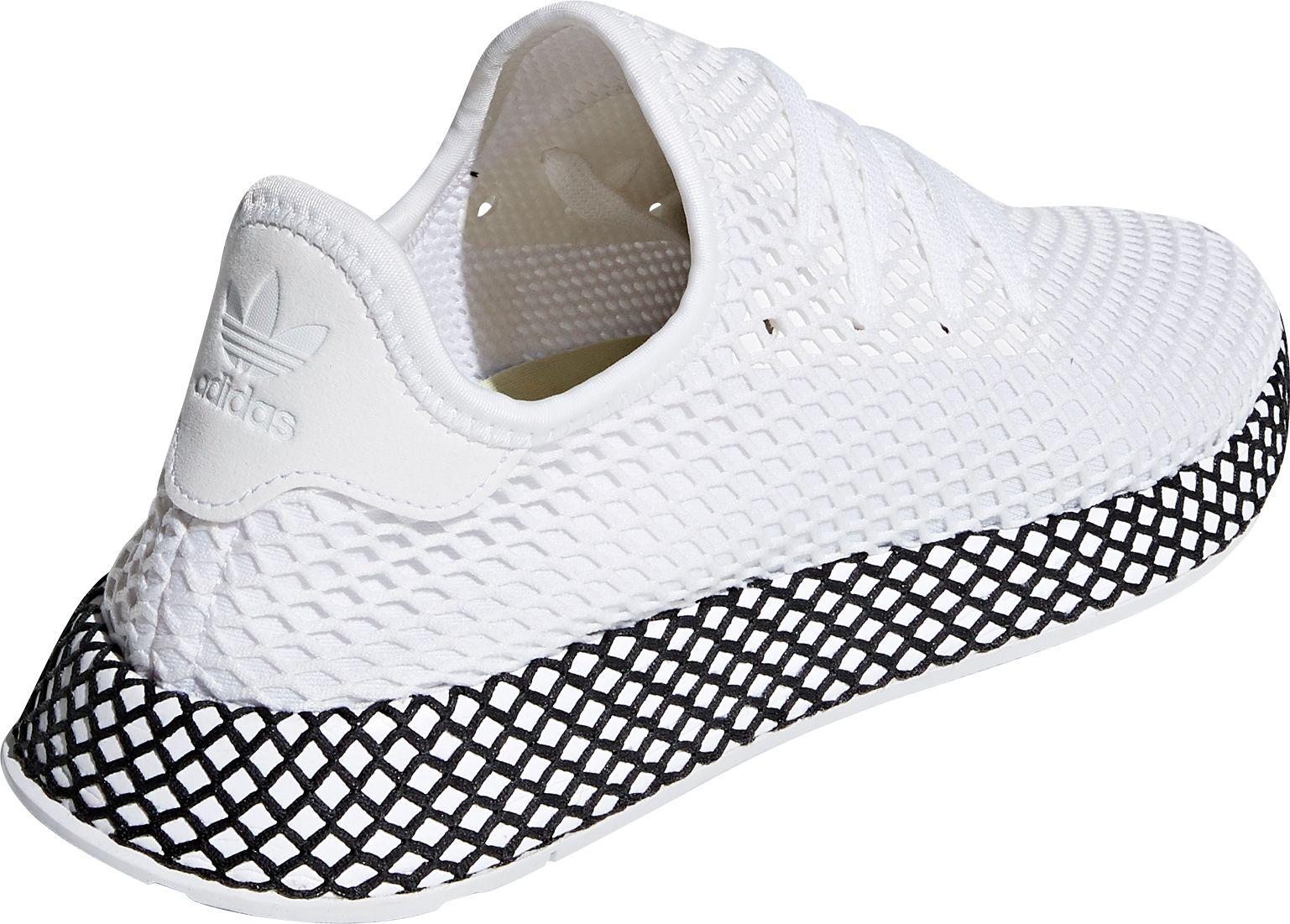 deerupt white black