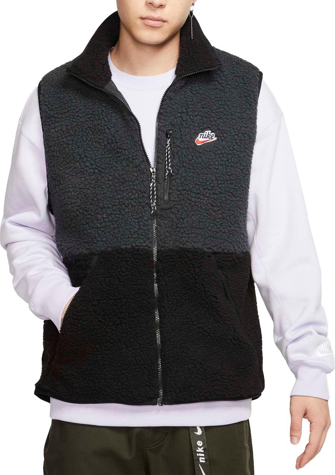 Nike Sportswear Fleece Winter Vest in 