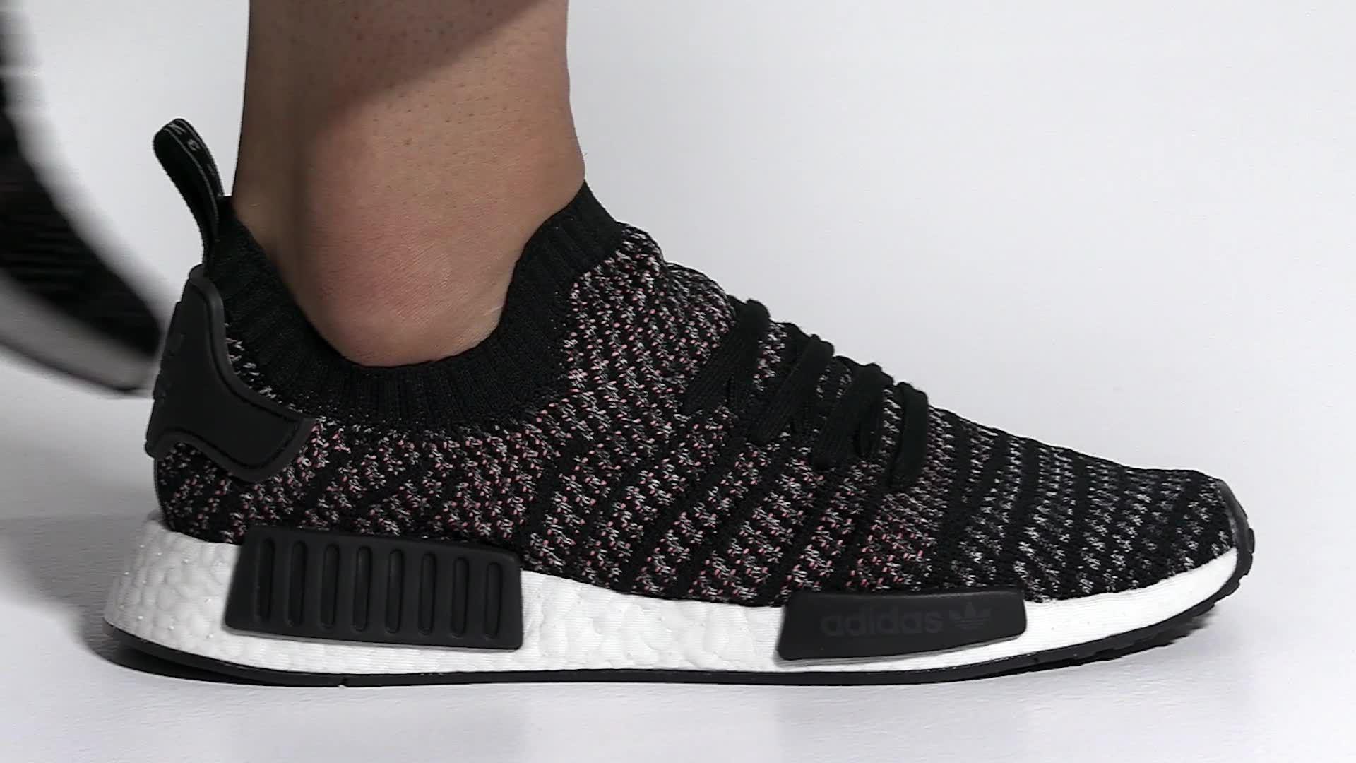 nmd_r1 stlt primeknit shoes black