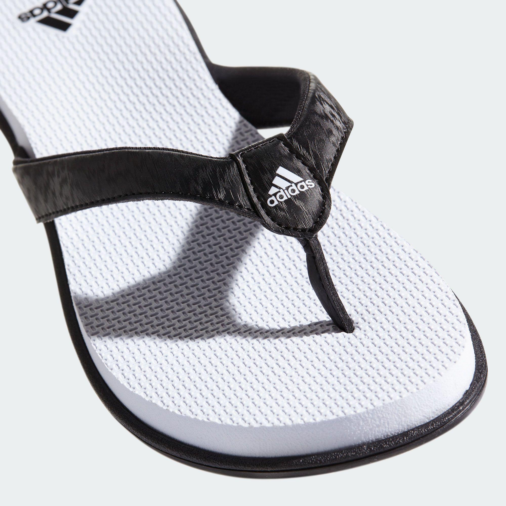 adidas women's cloudfoam one thong sandals