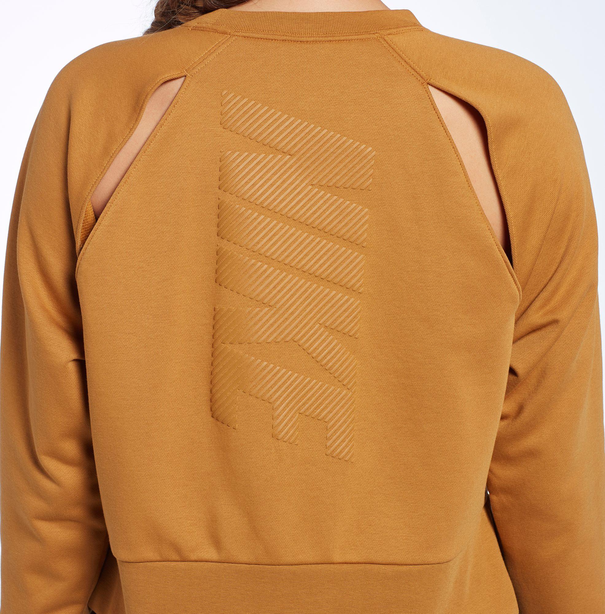 nike women's versa slash training crew pullover