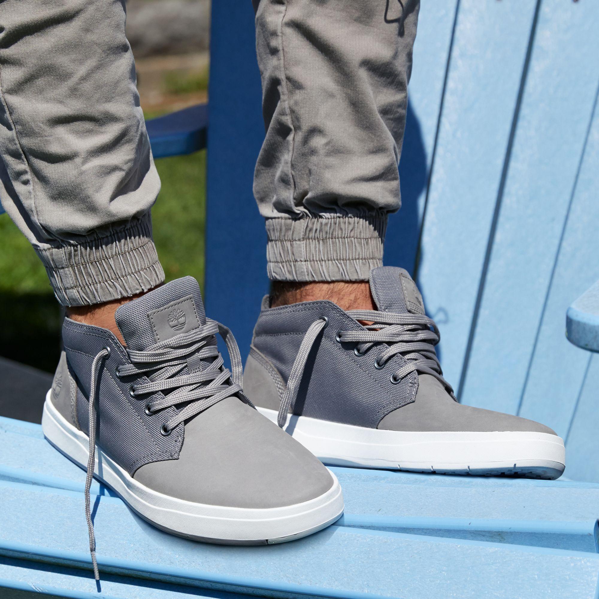 davis square leather chukka