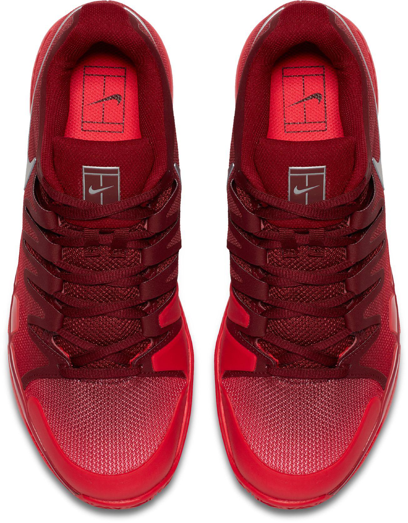 red nike tennis