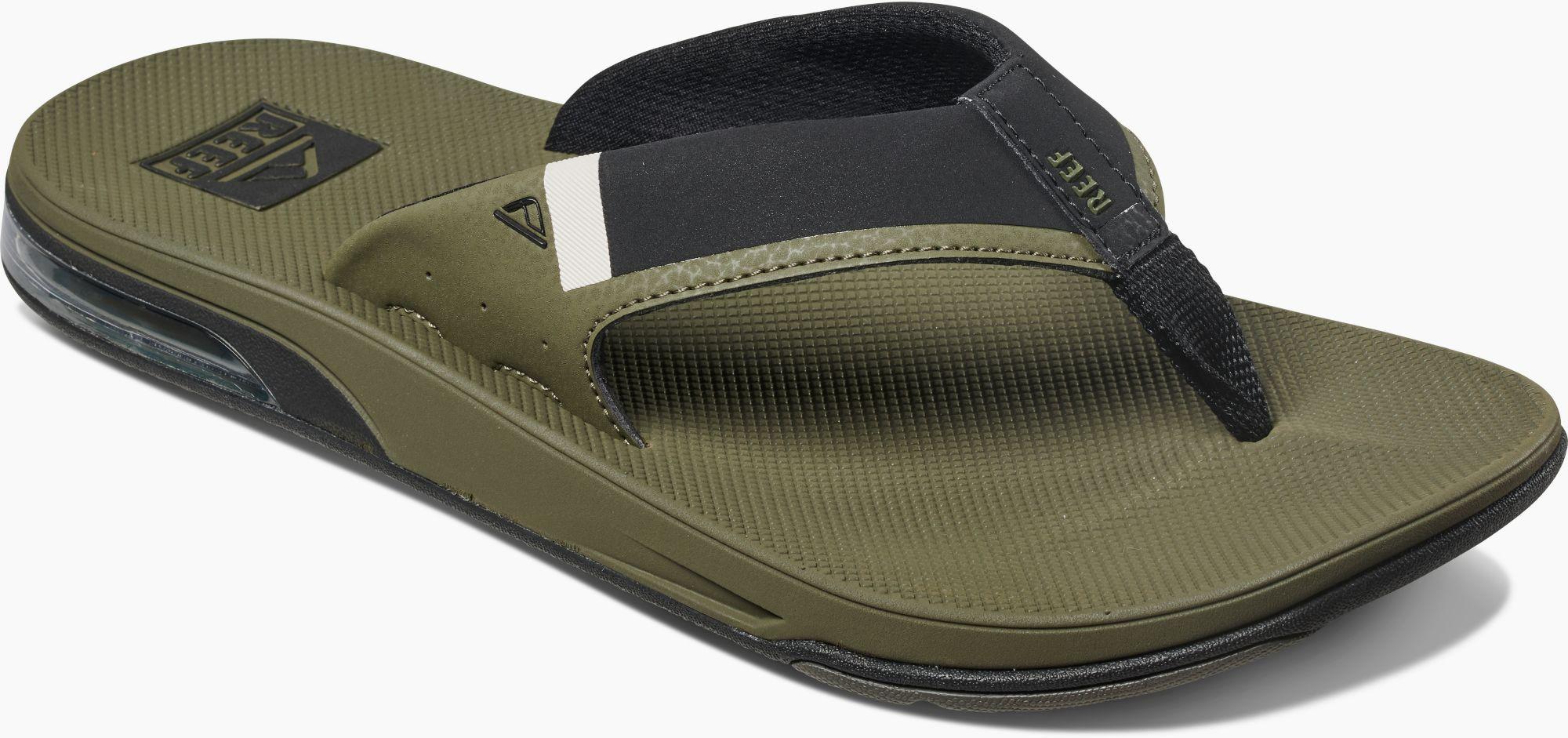 olive green flip flops old navy