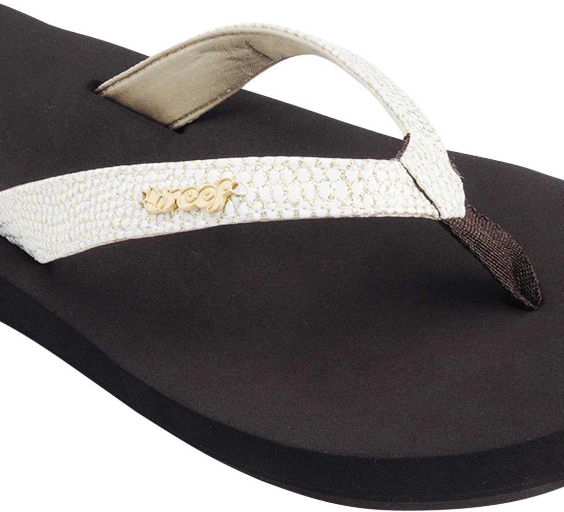 star cushion sassy flip flops