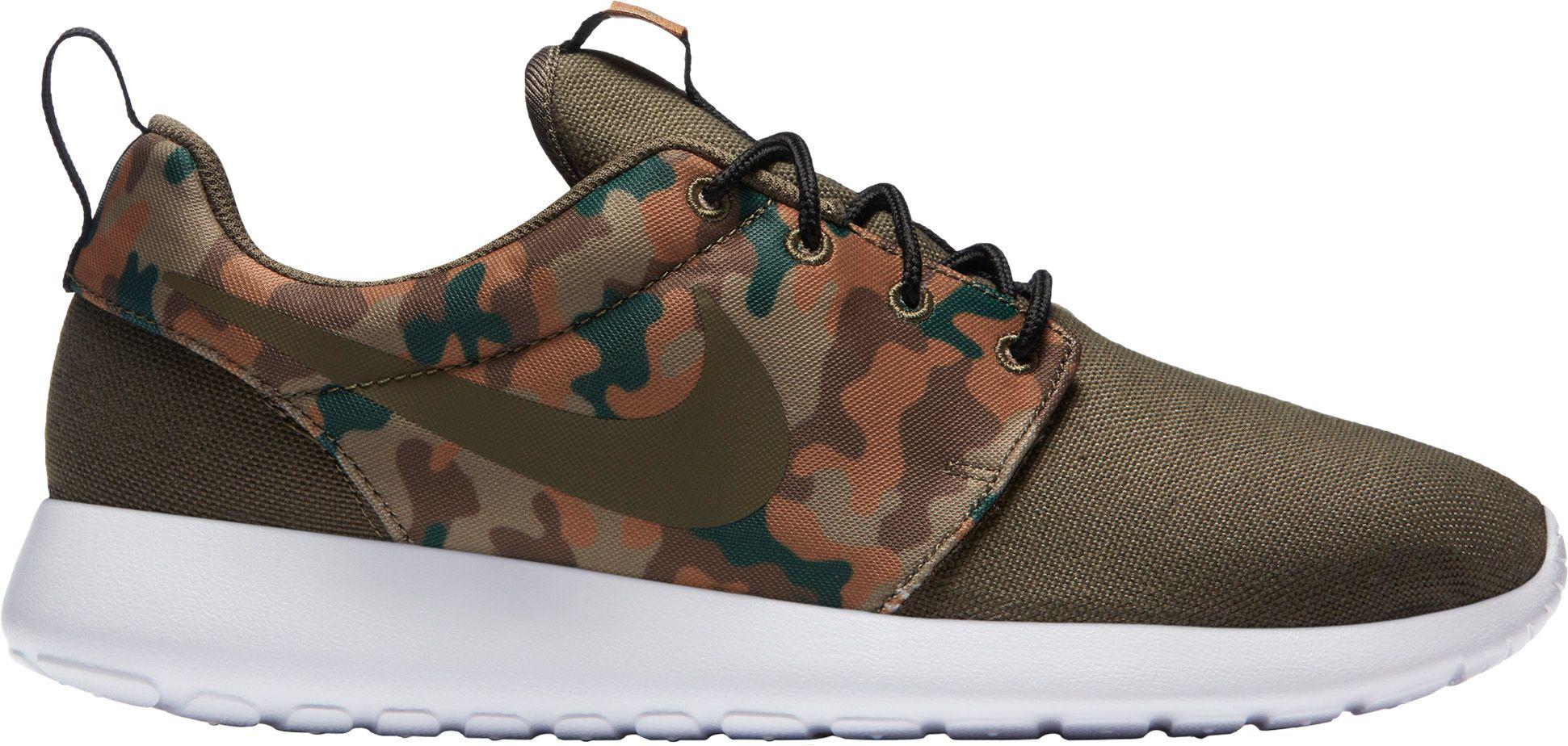 nike roshe one se camo