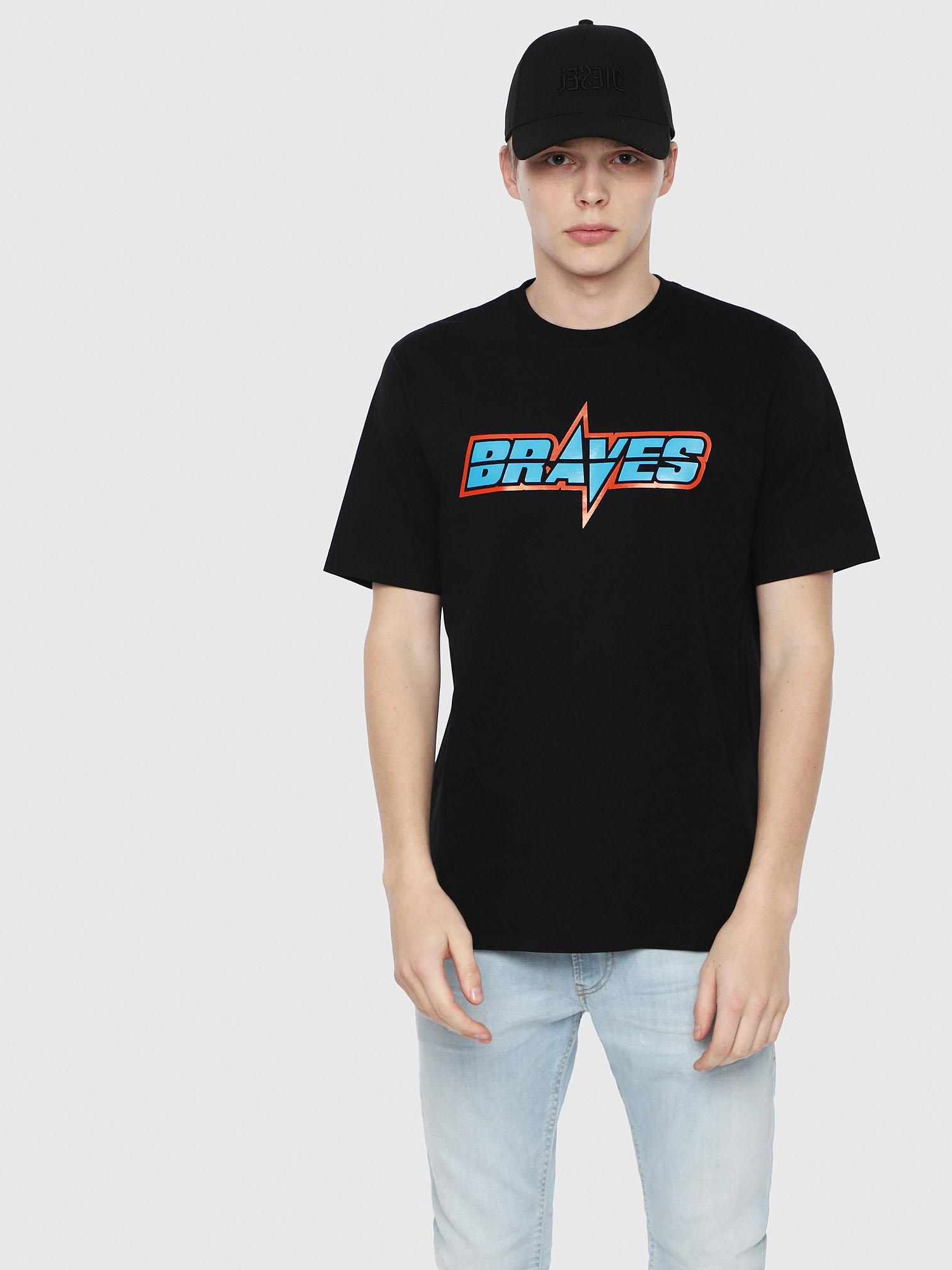 braves t shirt