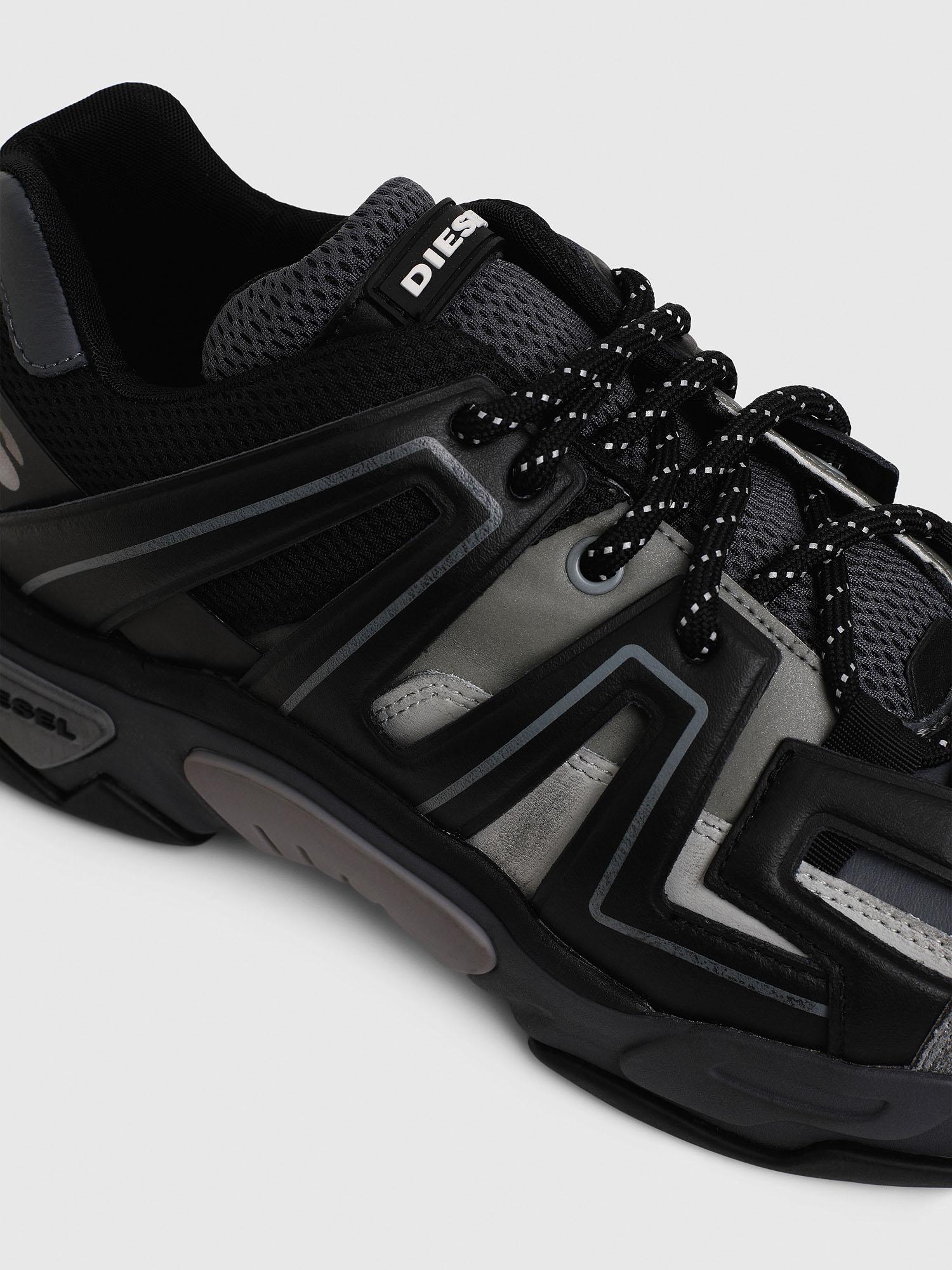 s kipper low trek