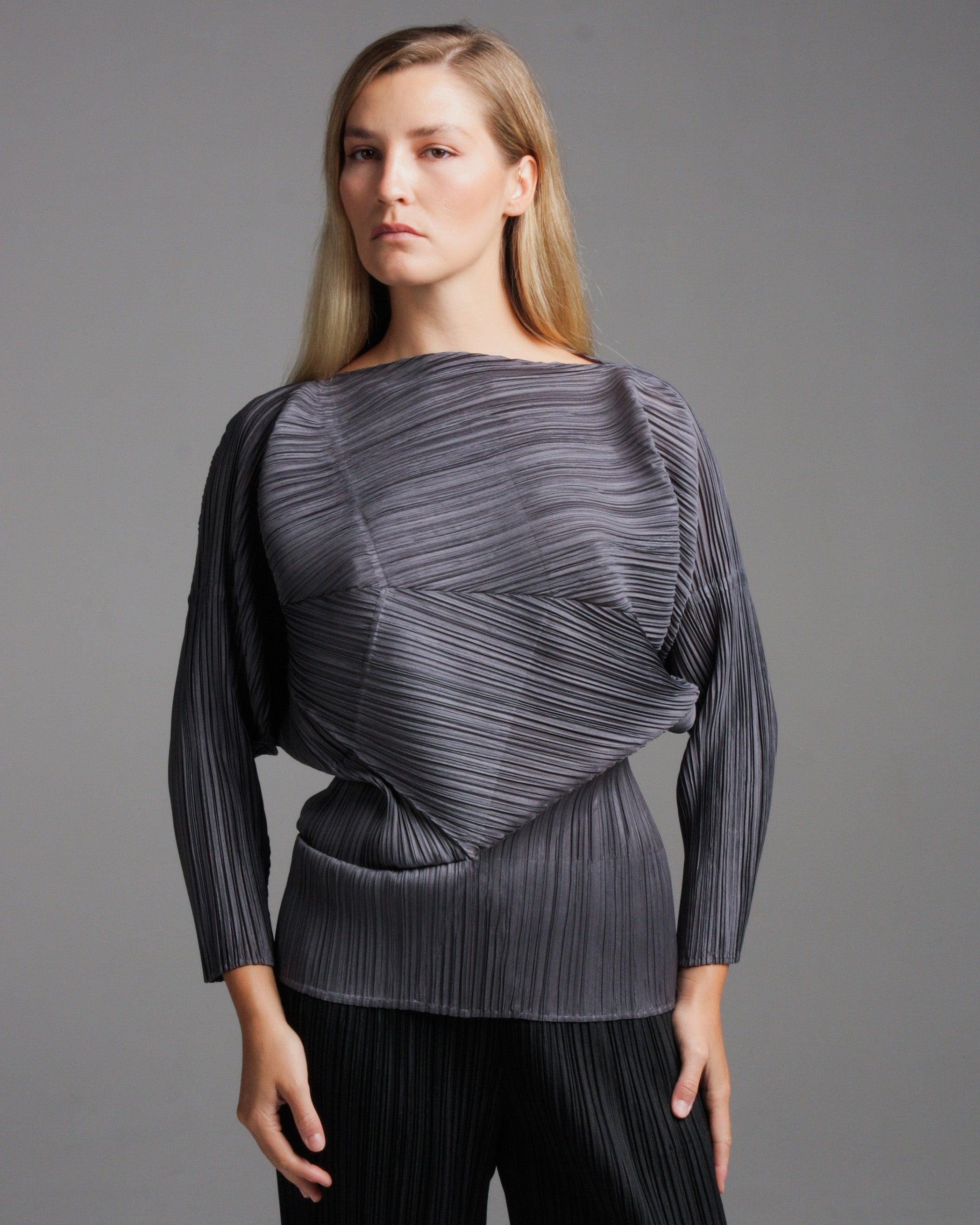 Pleats Please Issey Miyake Longsleeve Truss Top in Gray | Lyst