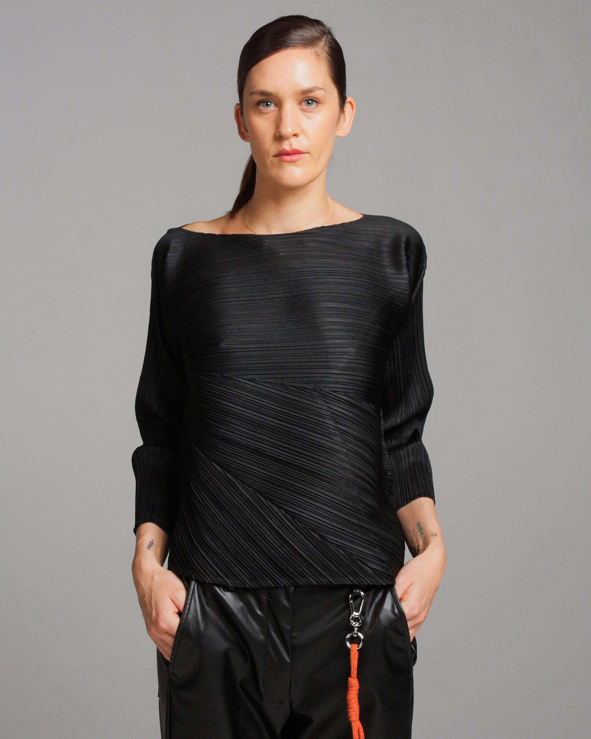 Pleats Please Issey Miyake Synthetic Horizontal Pleat Top in Black 
