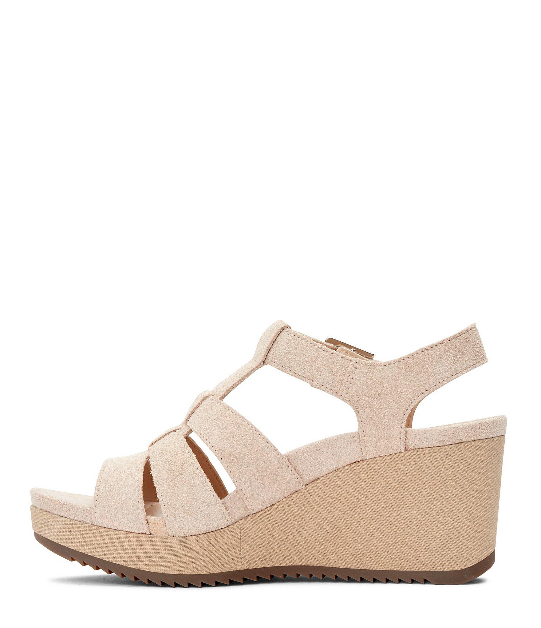 vionic tawny wedge