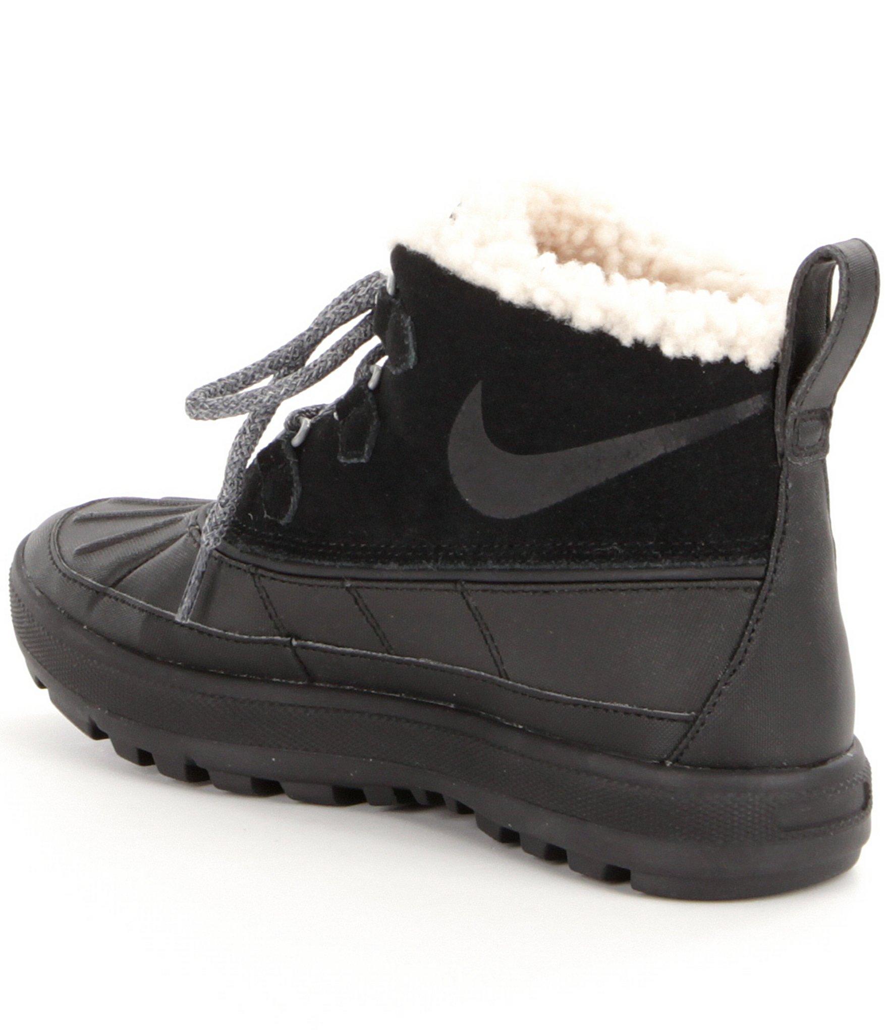 nike boots womens amazon