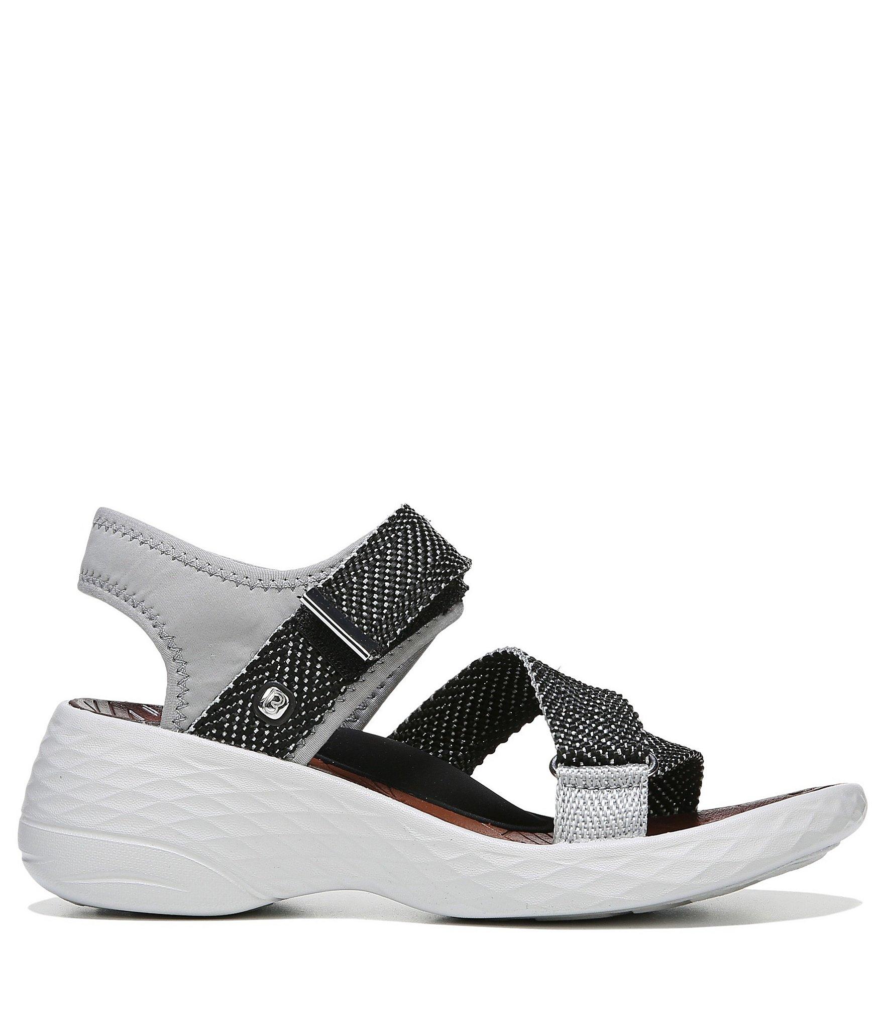 Bzees Synthetic Jive Wedge Sandals in Gray - Lyst