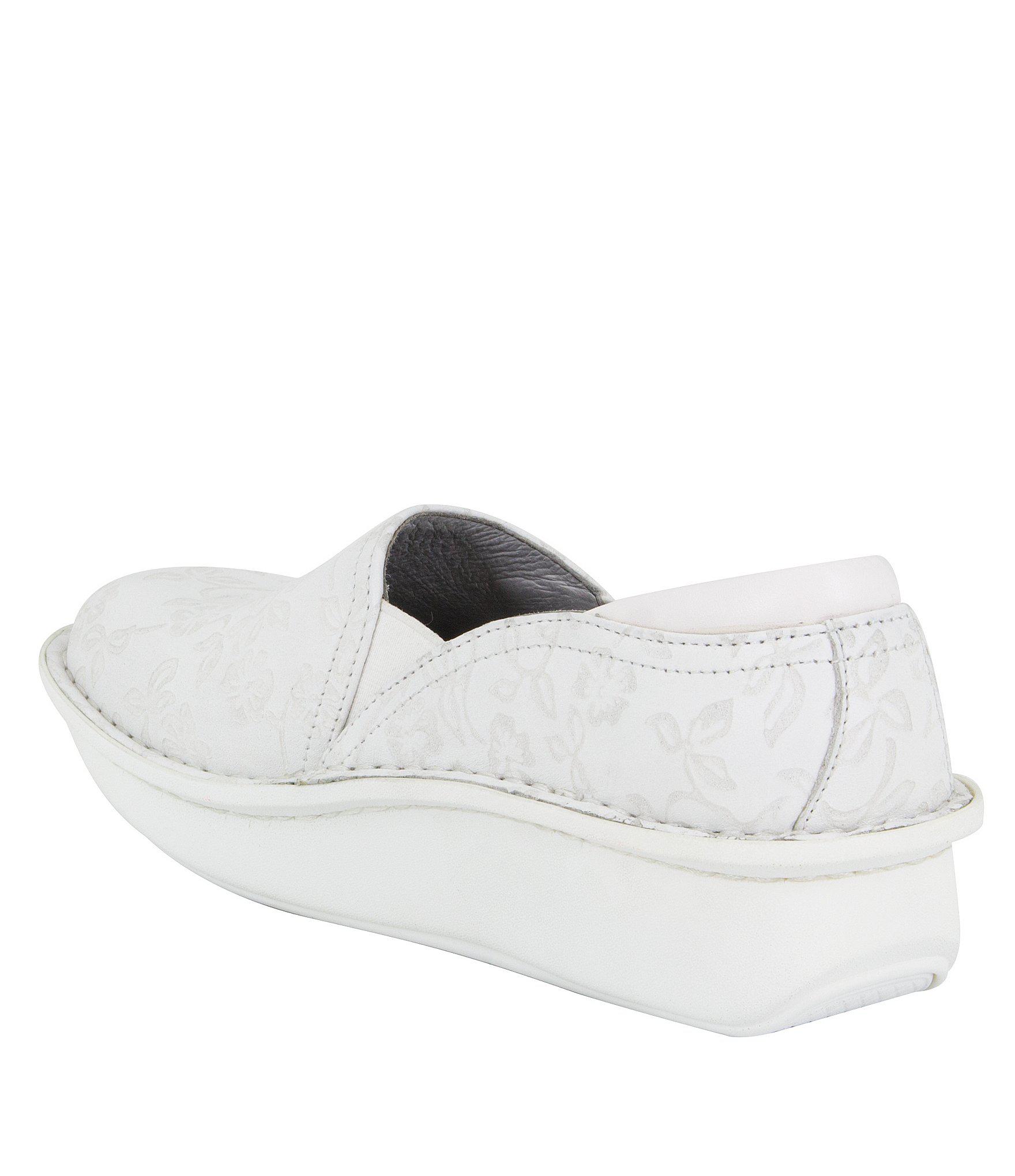 dillards alegria