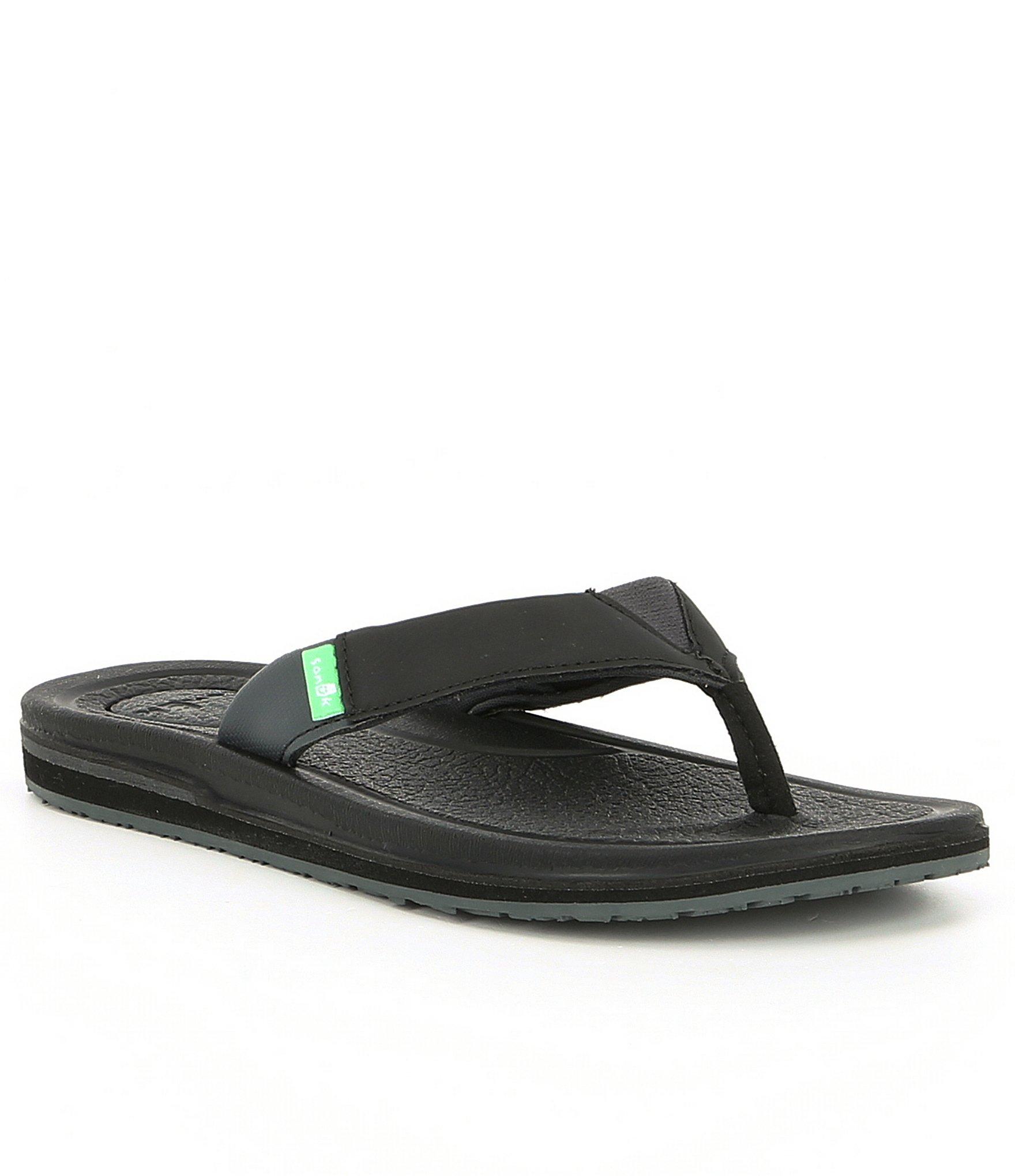 sanuk black flip flops