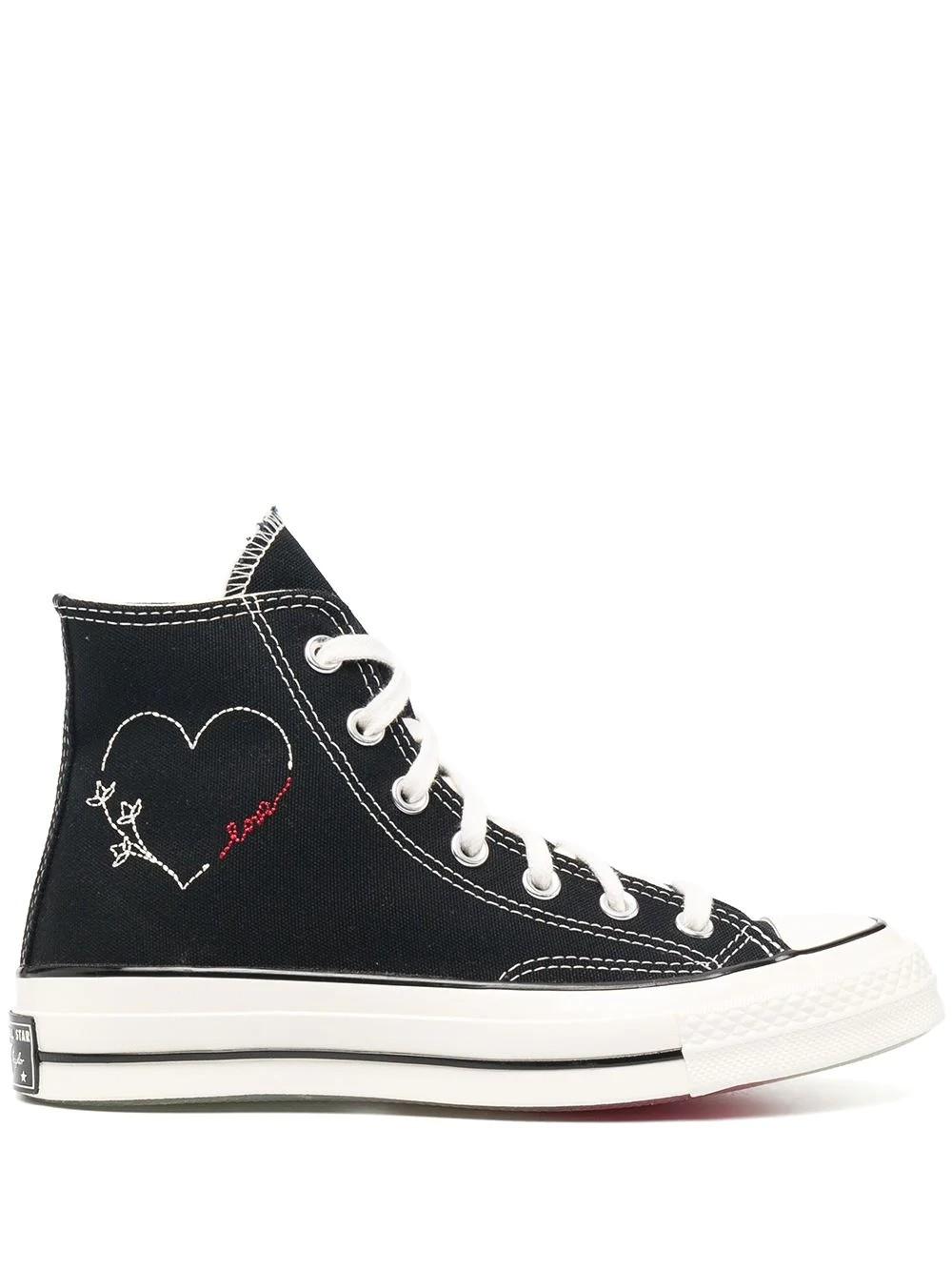 Converse Heart Embroidery Classic Chuck Sneakers in Black | Lyst