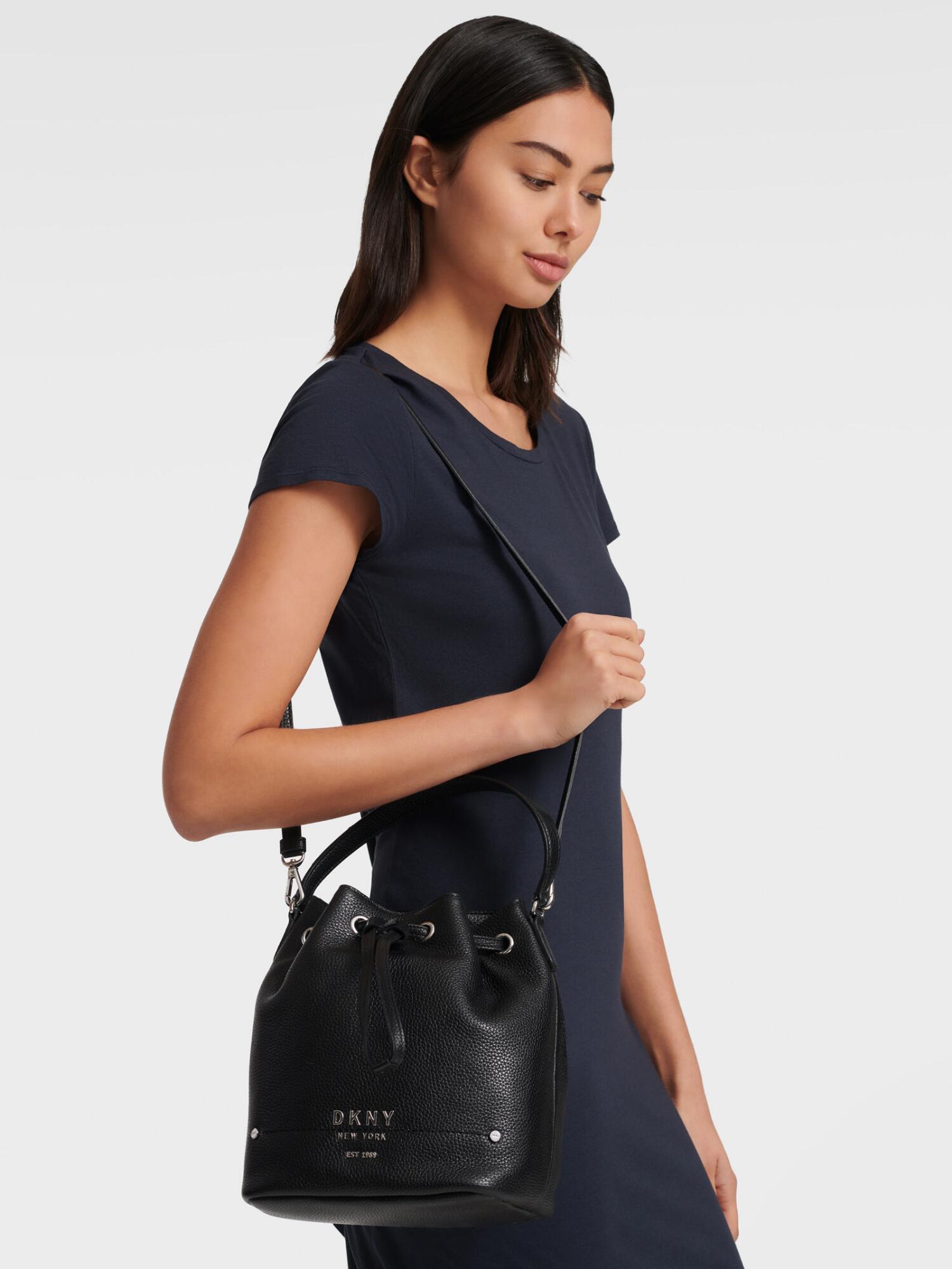 makeup organizer pouch