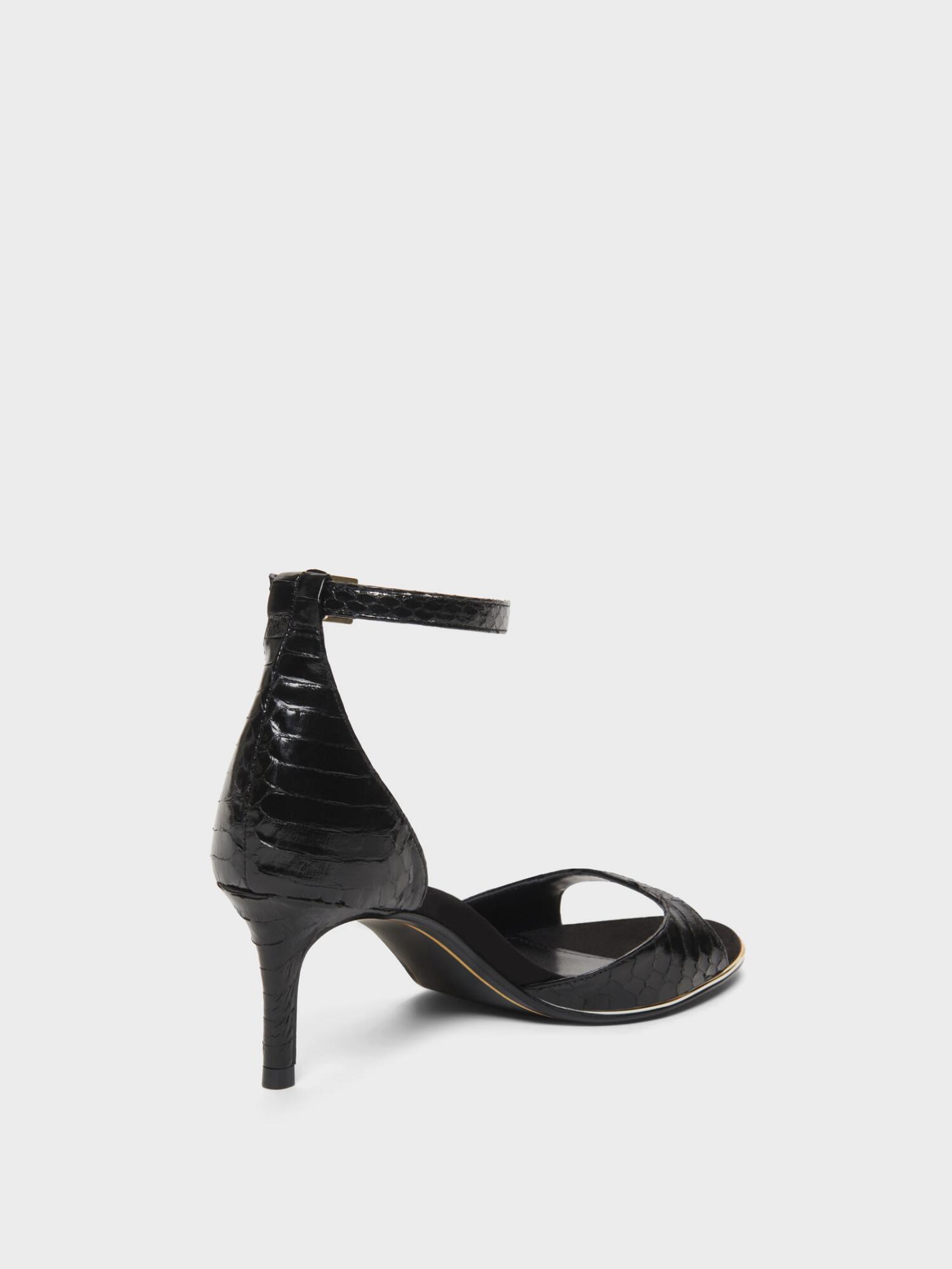 mia mandie toe strap sandal