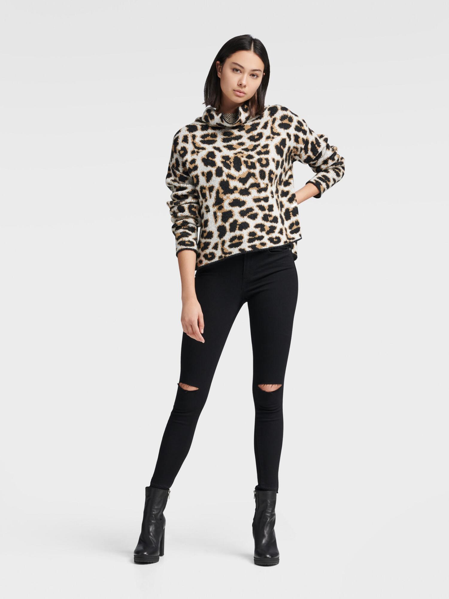 leopard turtleneck outfit